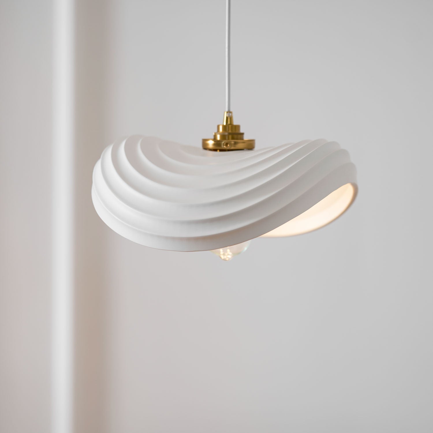WOW Navicula Pendant Light
