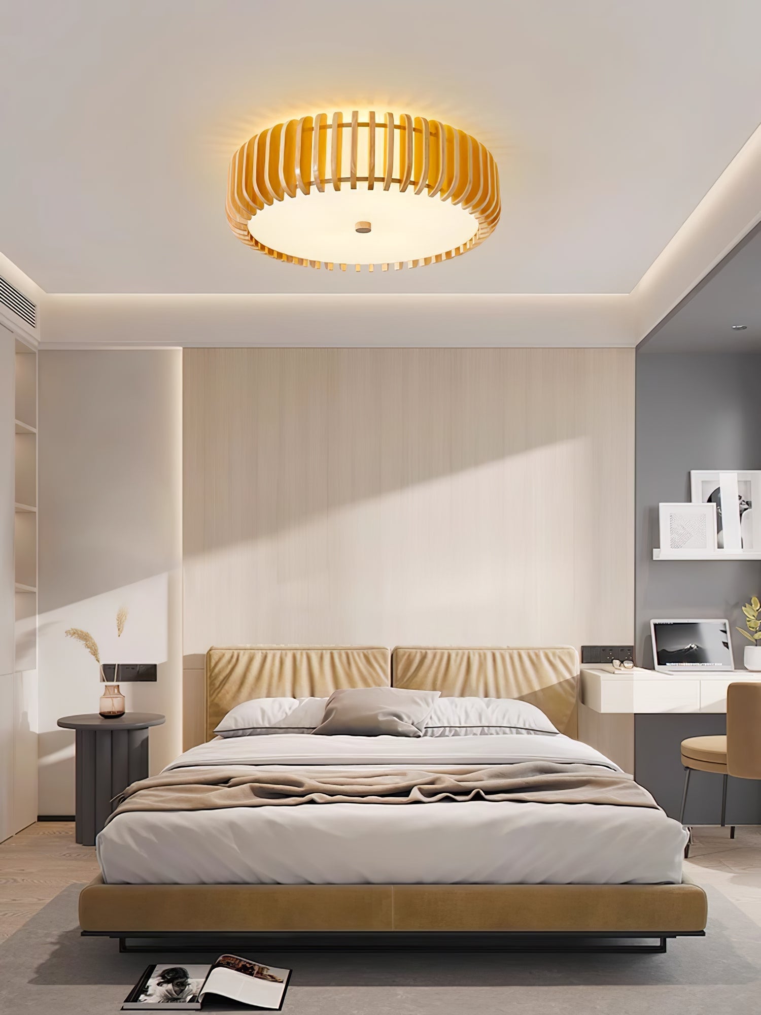 WOW Oakflare Ceiling Lamp