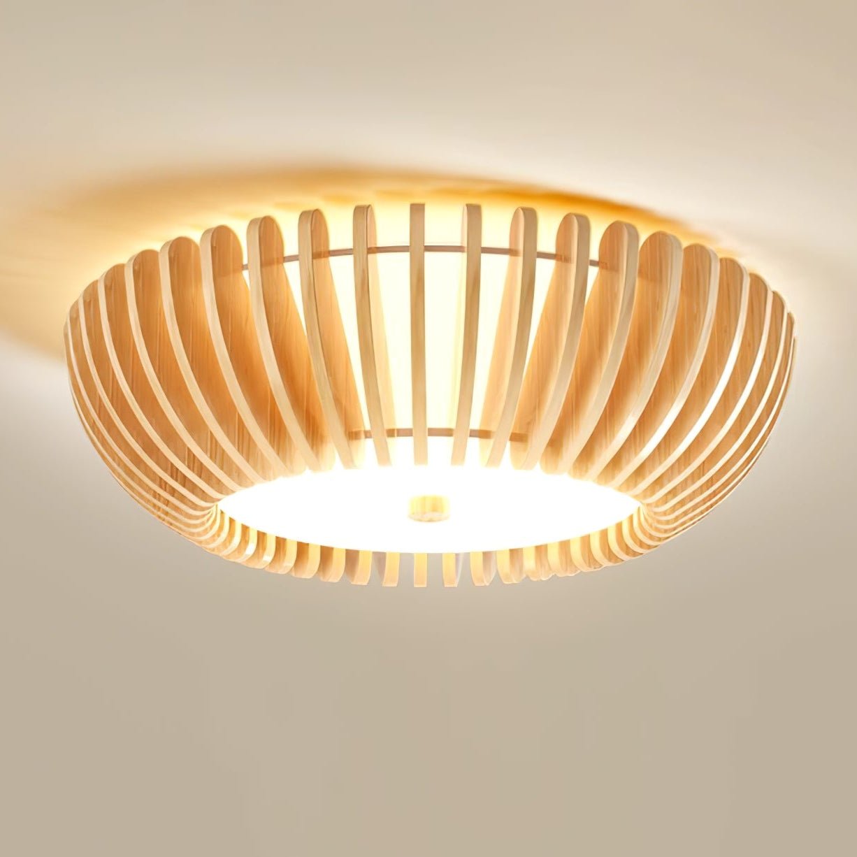 WOW Oakflare Ceiling Lamp