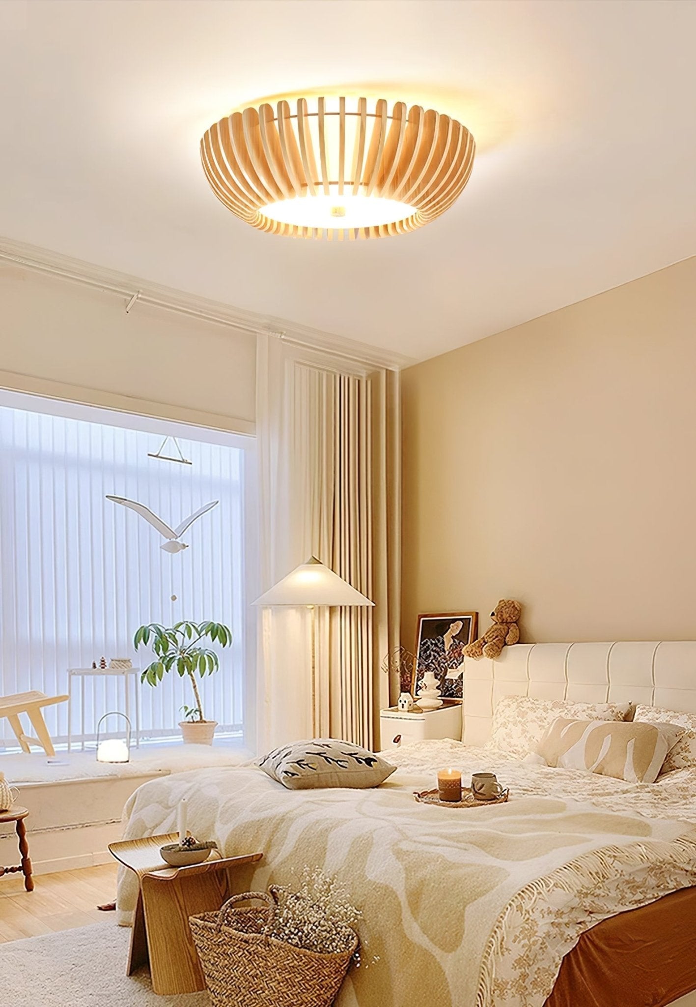 WOW Oakflare Ceiling Lamp