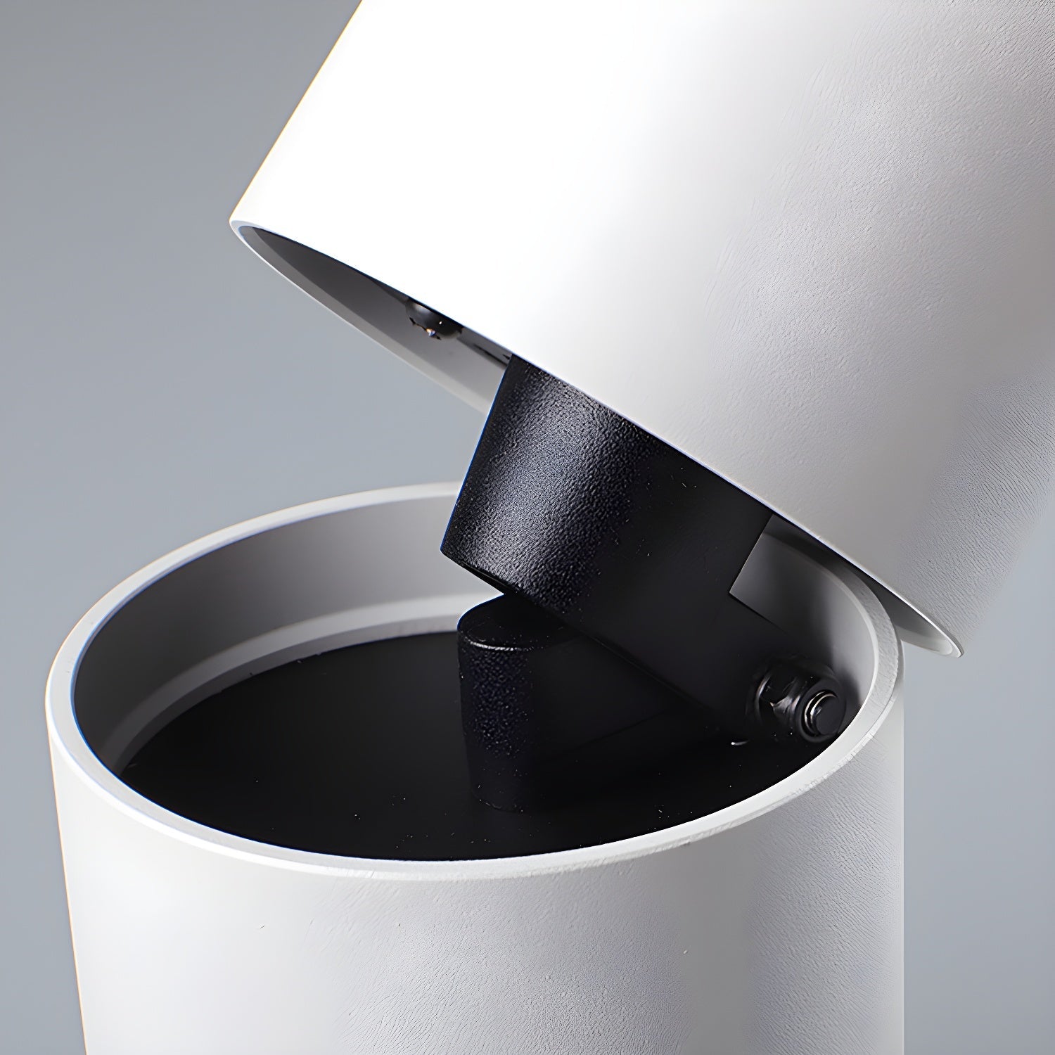 WOW Oliver Tube Surface Downlight