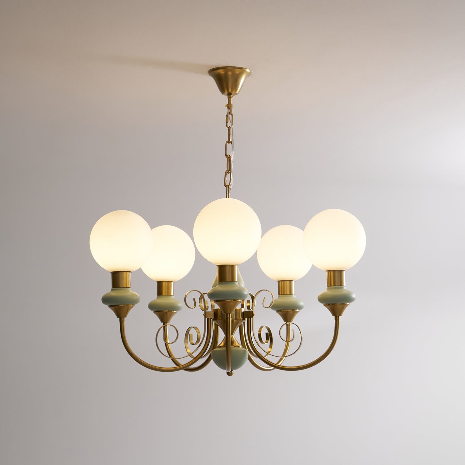 WOW Onyx Chandelier