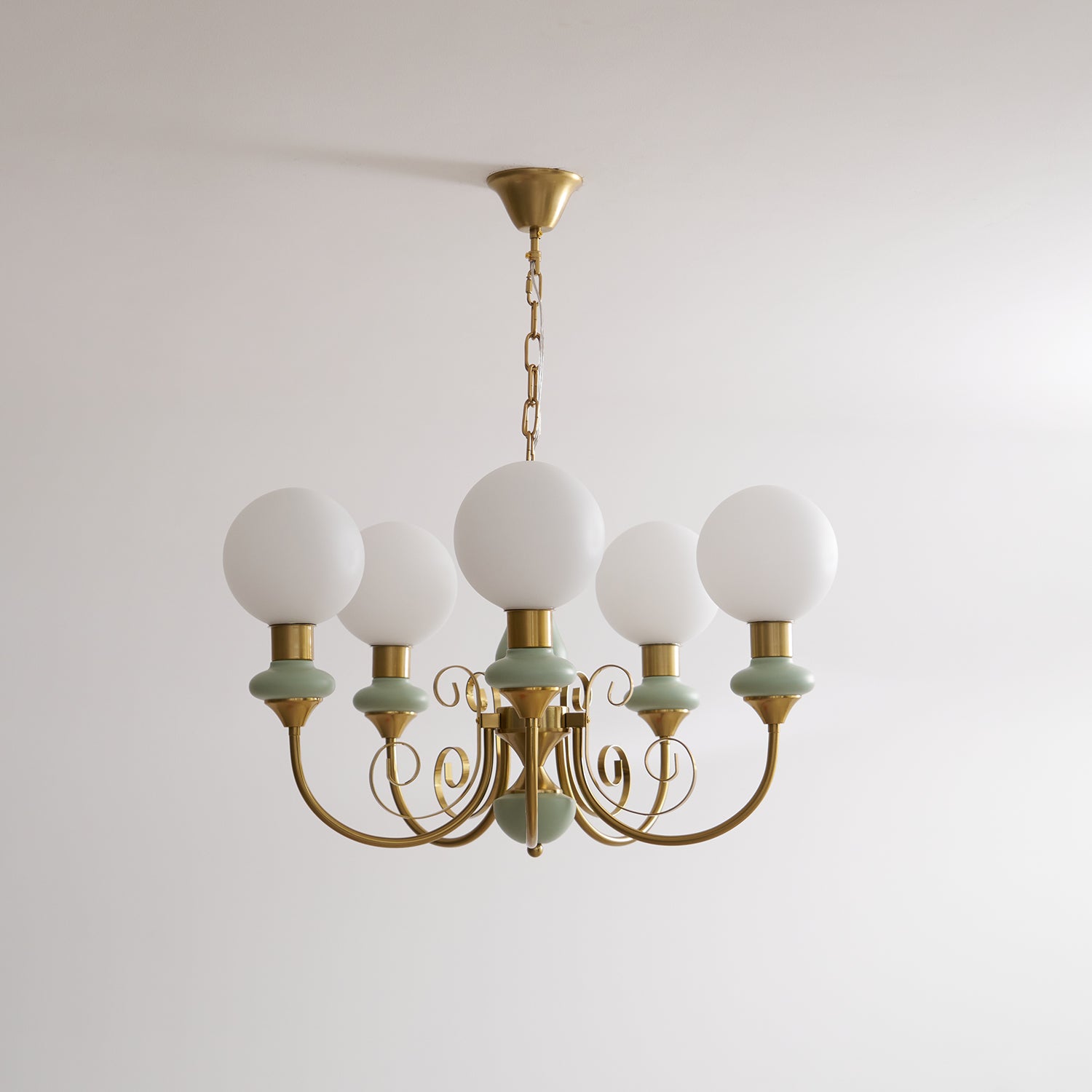 WOW Onyx Chandelier