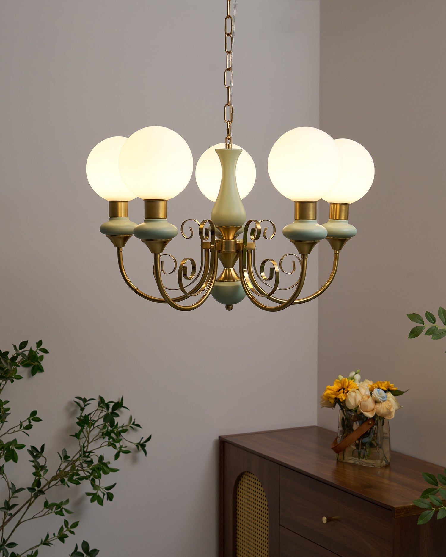 WOW Onyx Chandelier