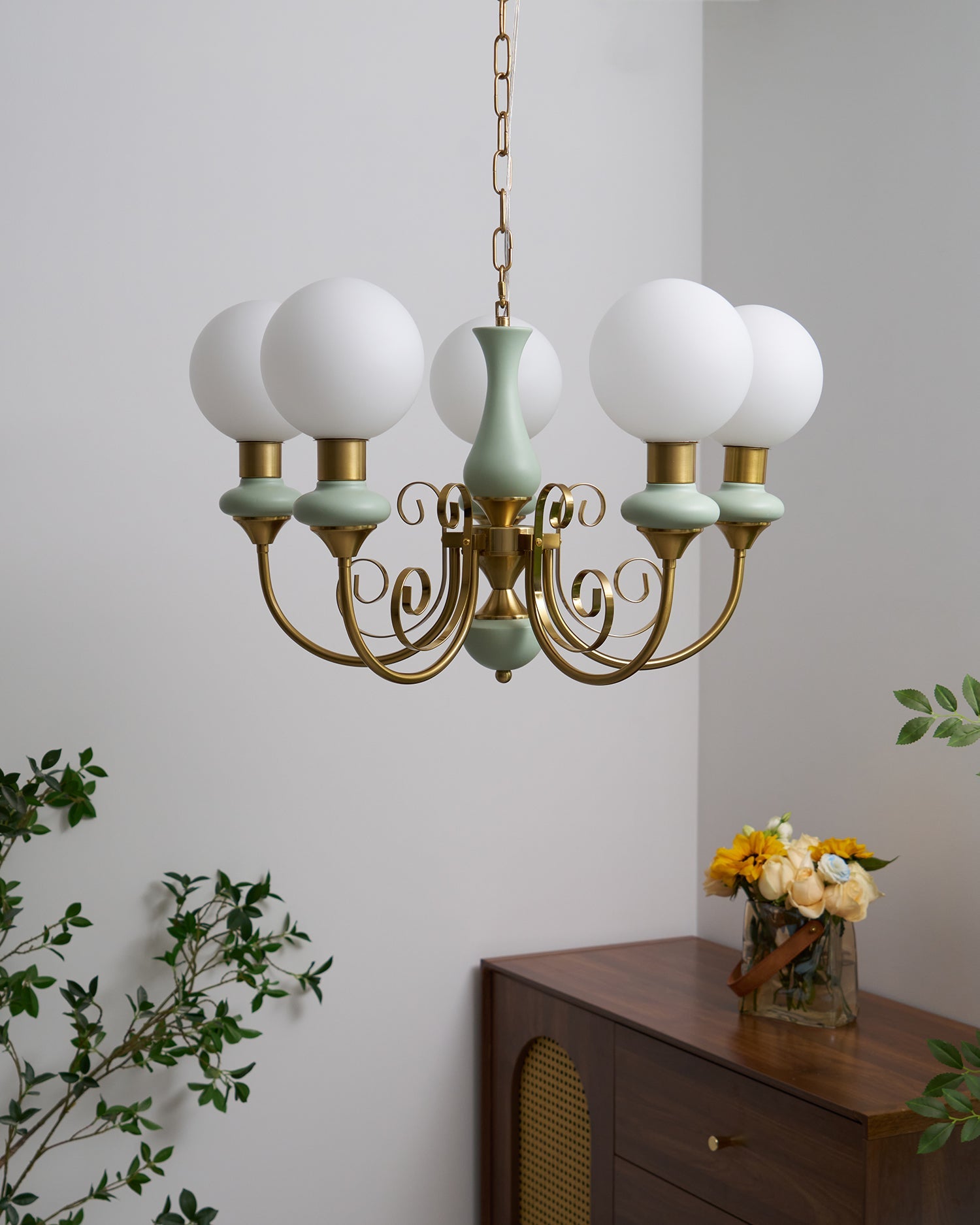 WOW Onyx Chandelier