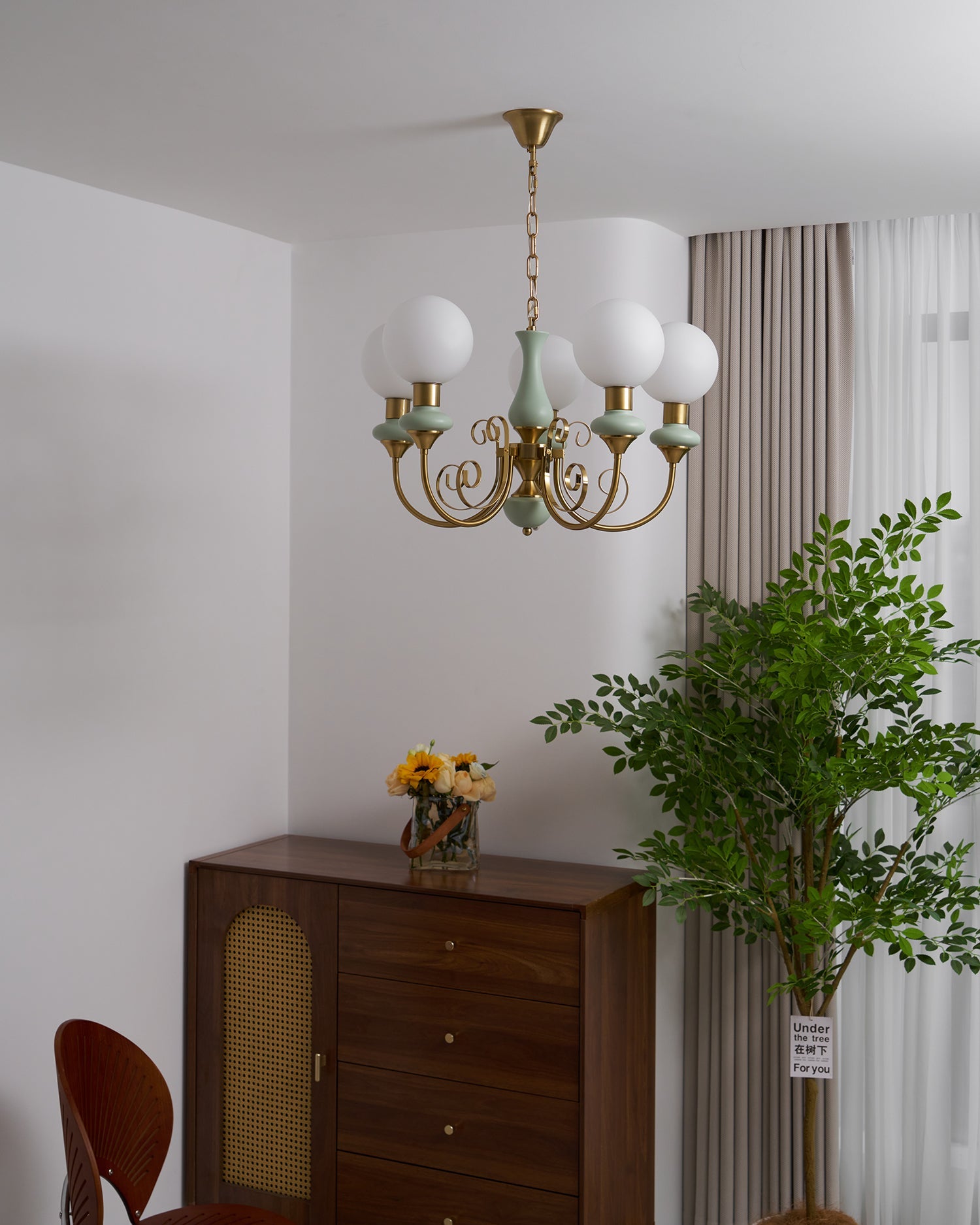 WOW Onyx Chandelier