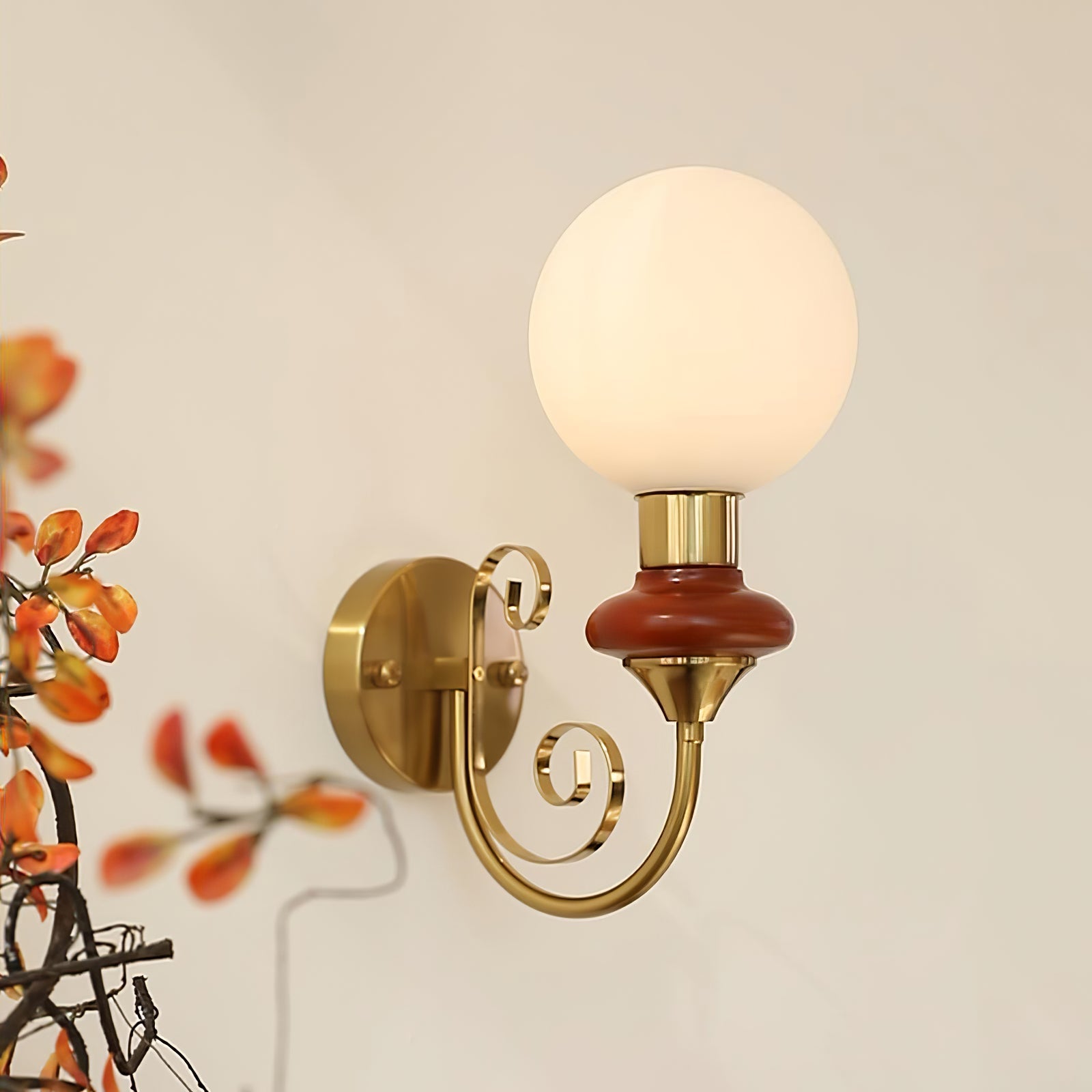 WOW Onyx Wall Lamp