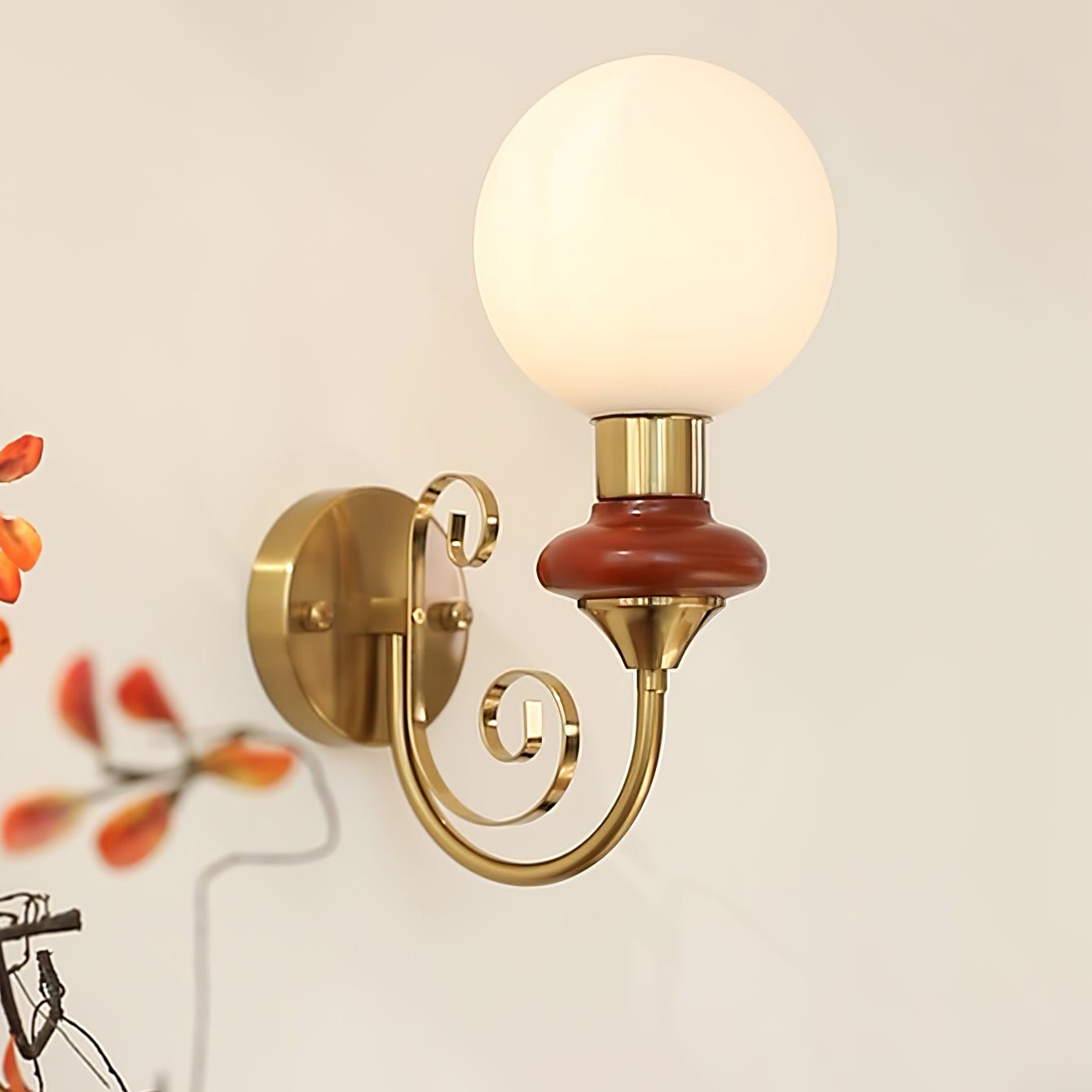 WOW Onyx Wall Lamp