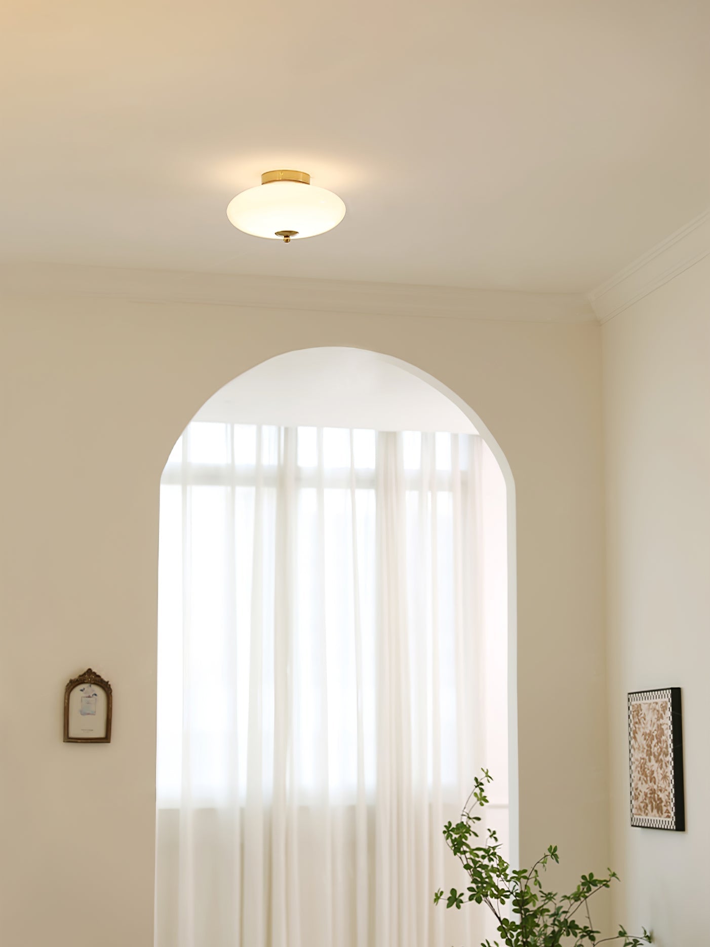 WOW Opal Ceiling Lamp
