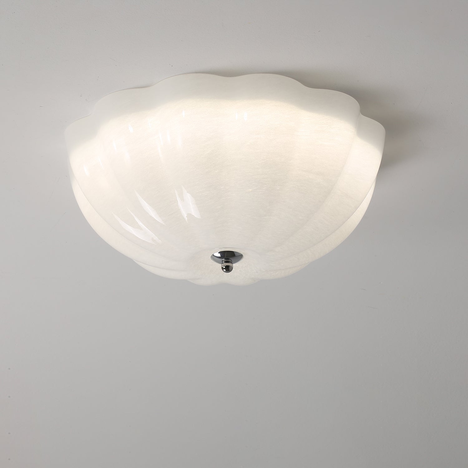 WOW Opal Shell Ceiling Lamp