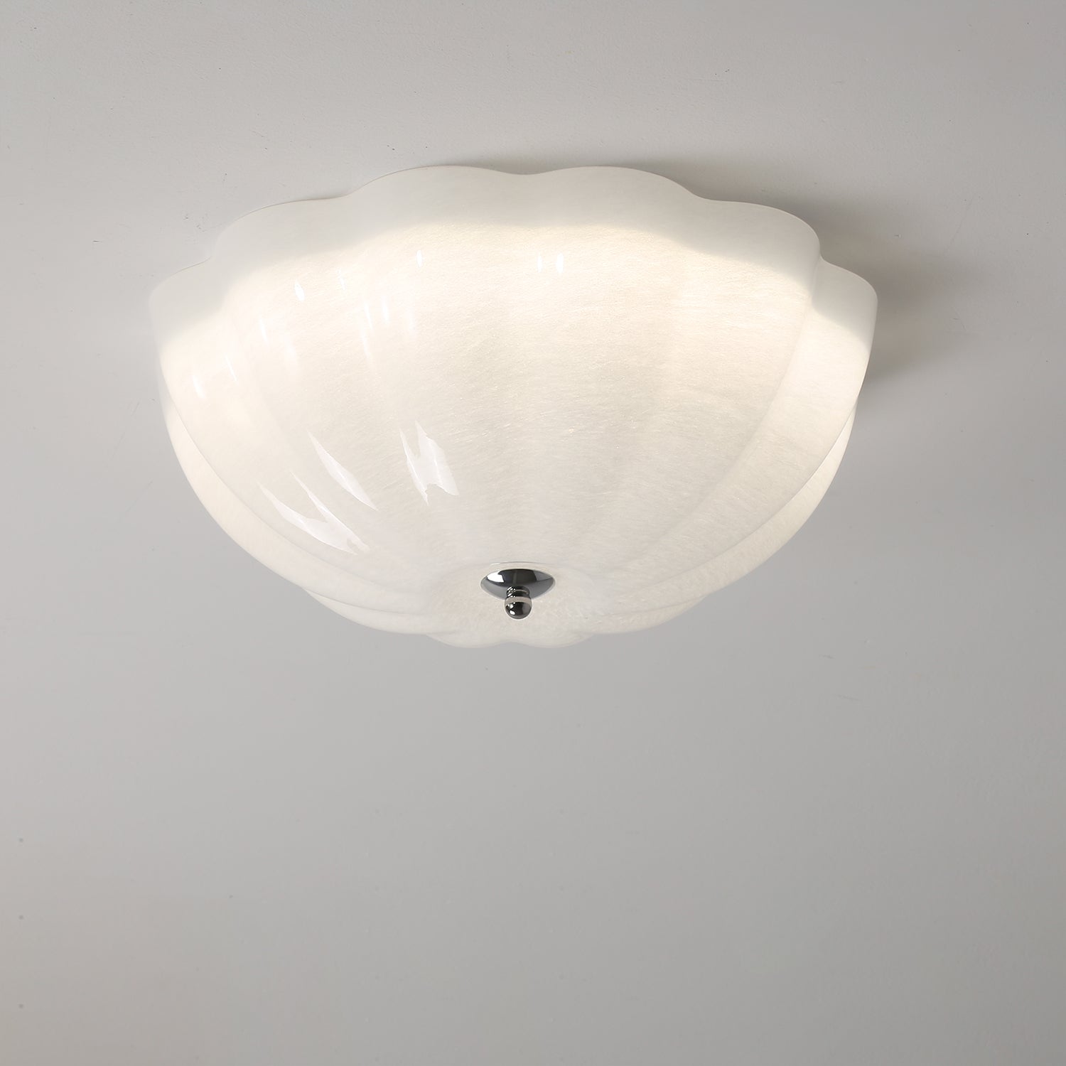 WOW Opal Shell Ceiling Lamp