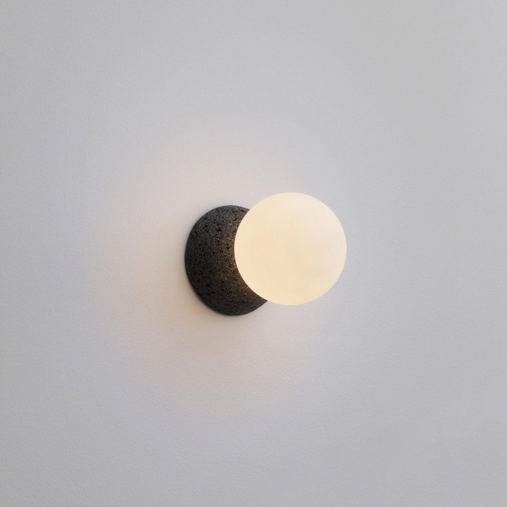 WOW Origo Wall Lamp