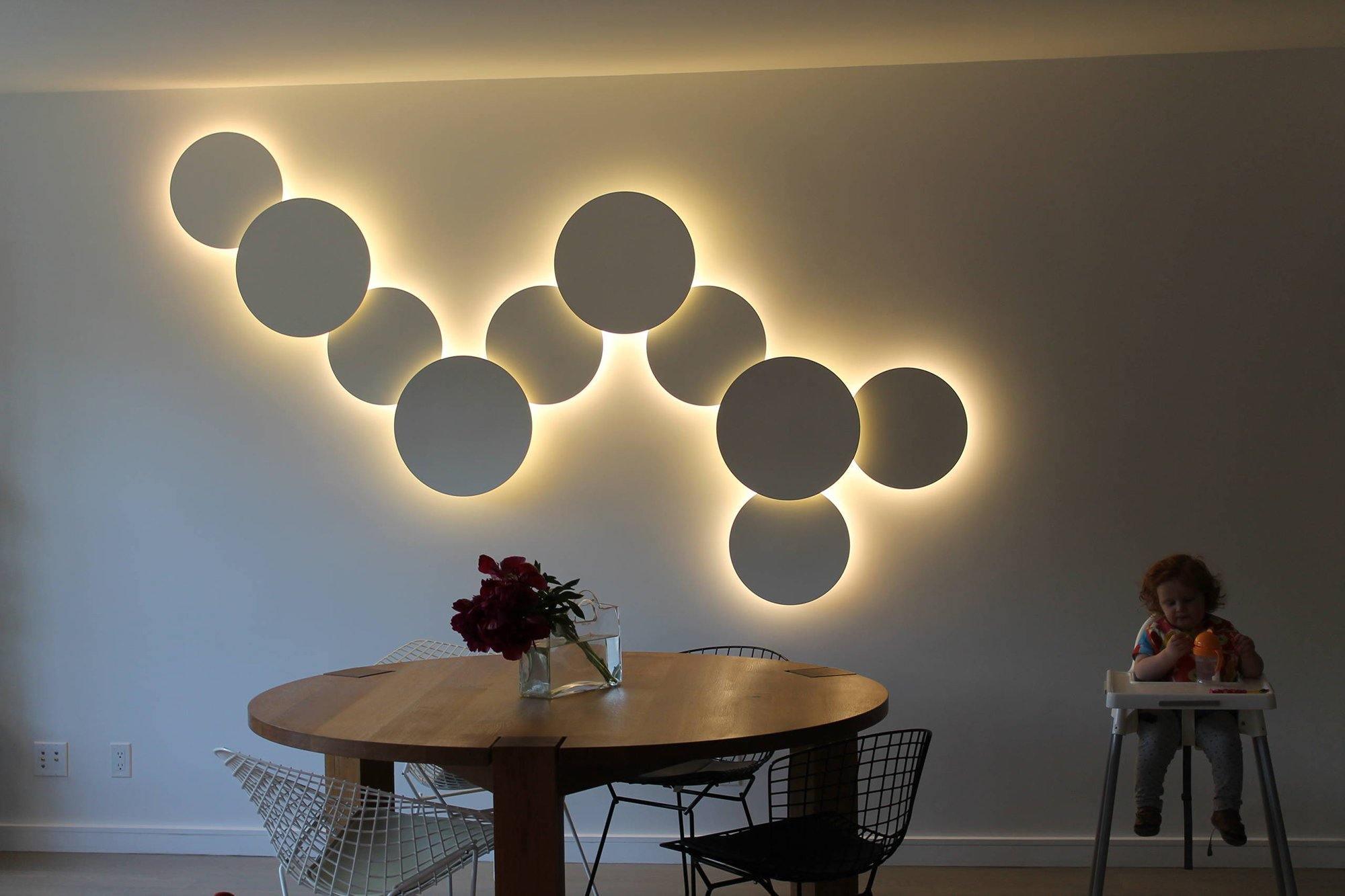 WOW Geometric Disc Wall Lamp