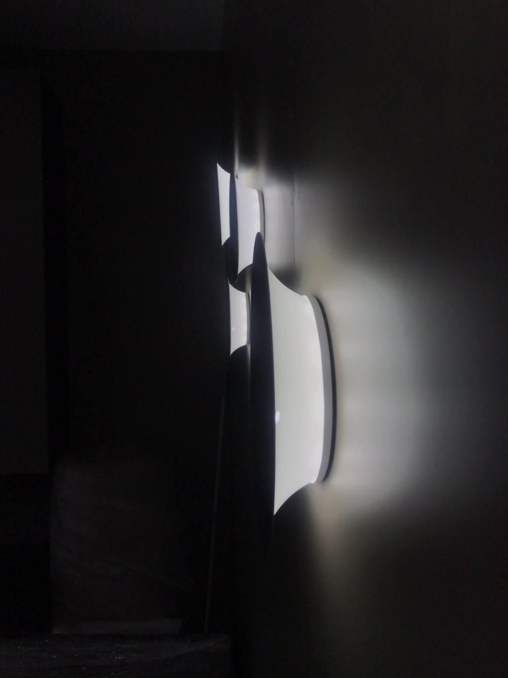 WOW Geometric Disc Wall Lamp