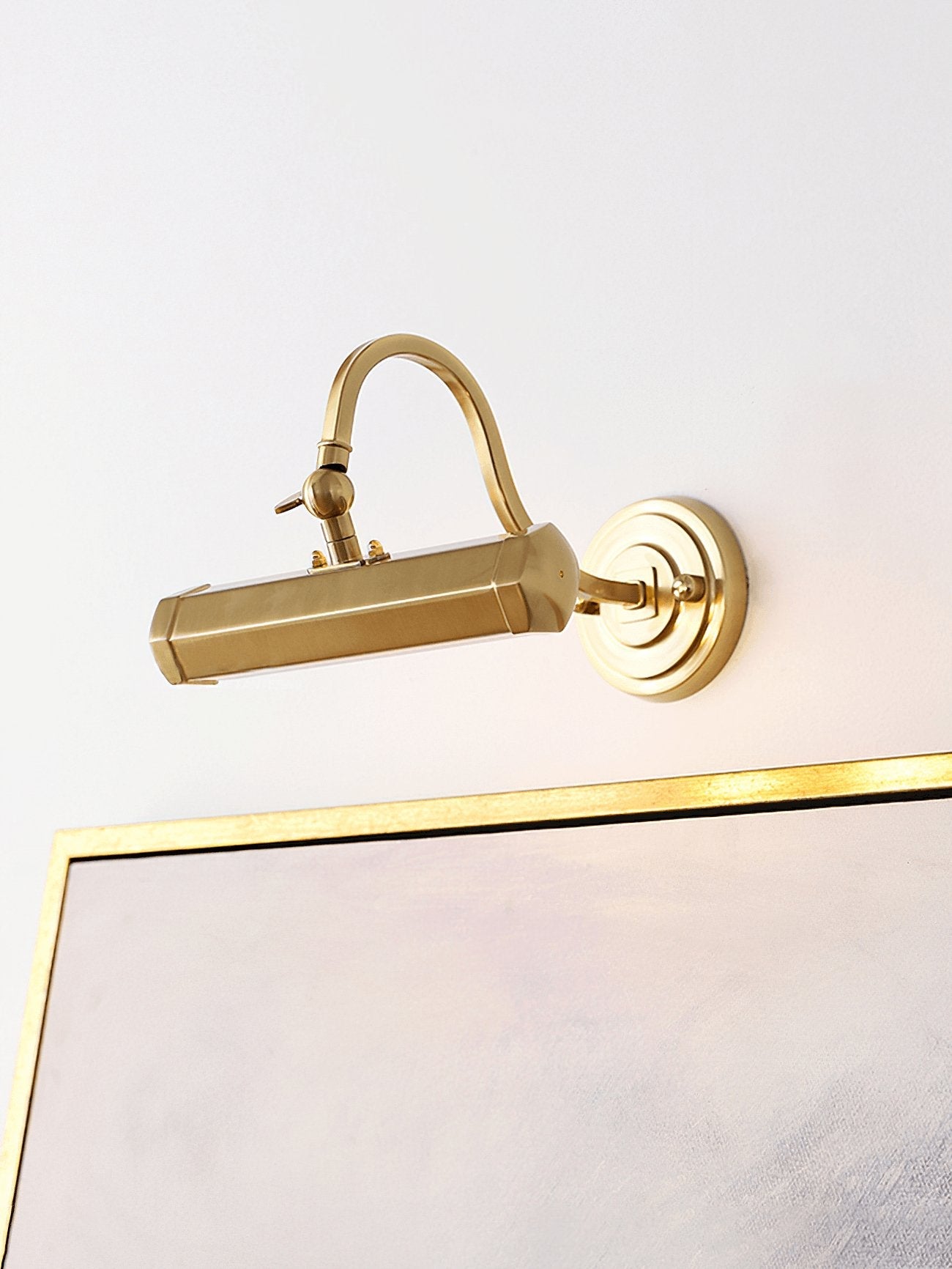 WOW Pacific Wall Lamp