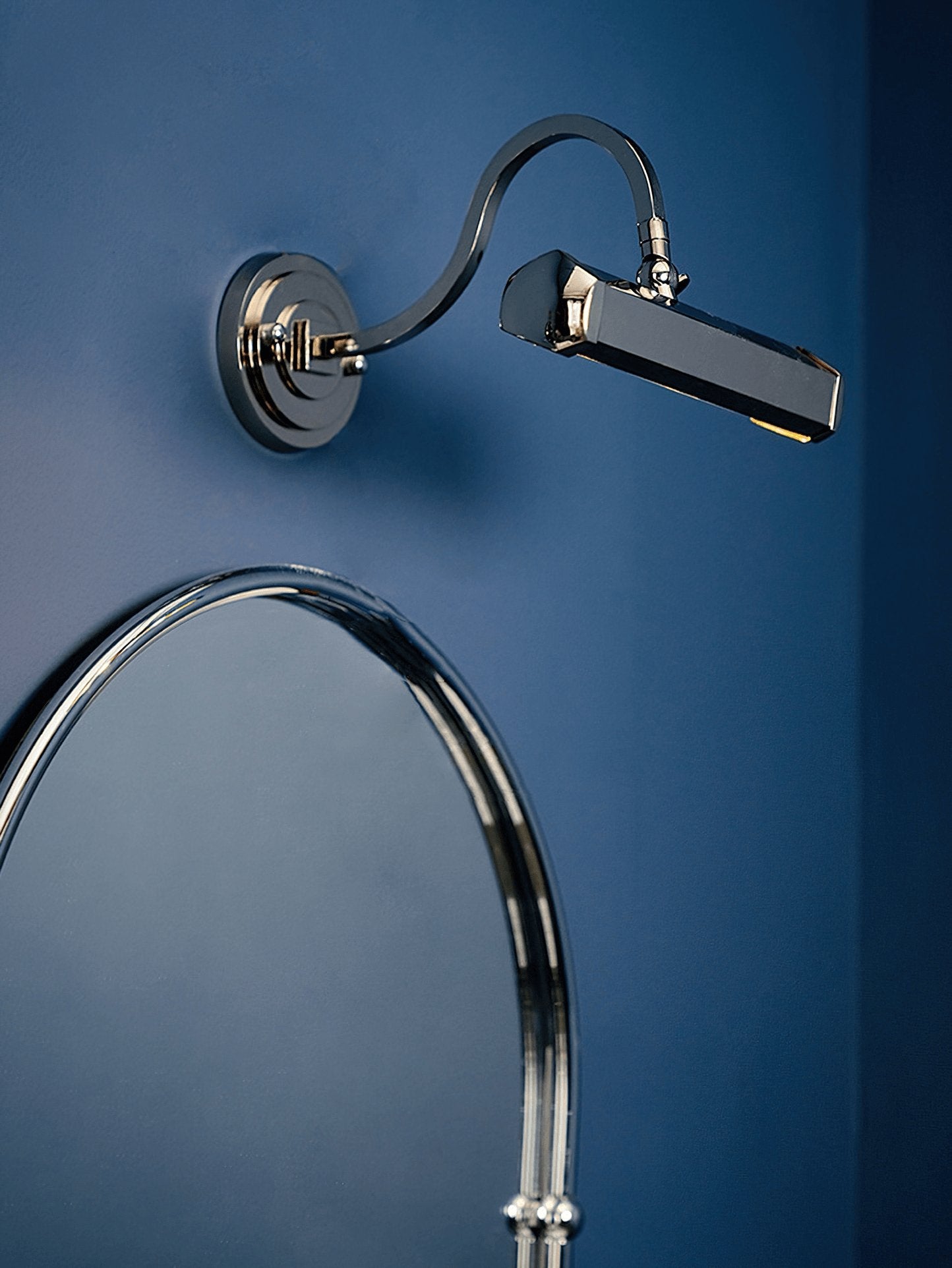 WOW Pacific Wall Lamp