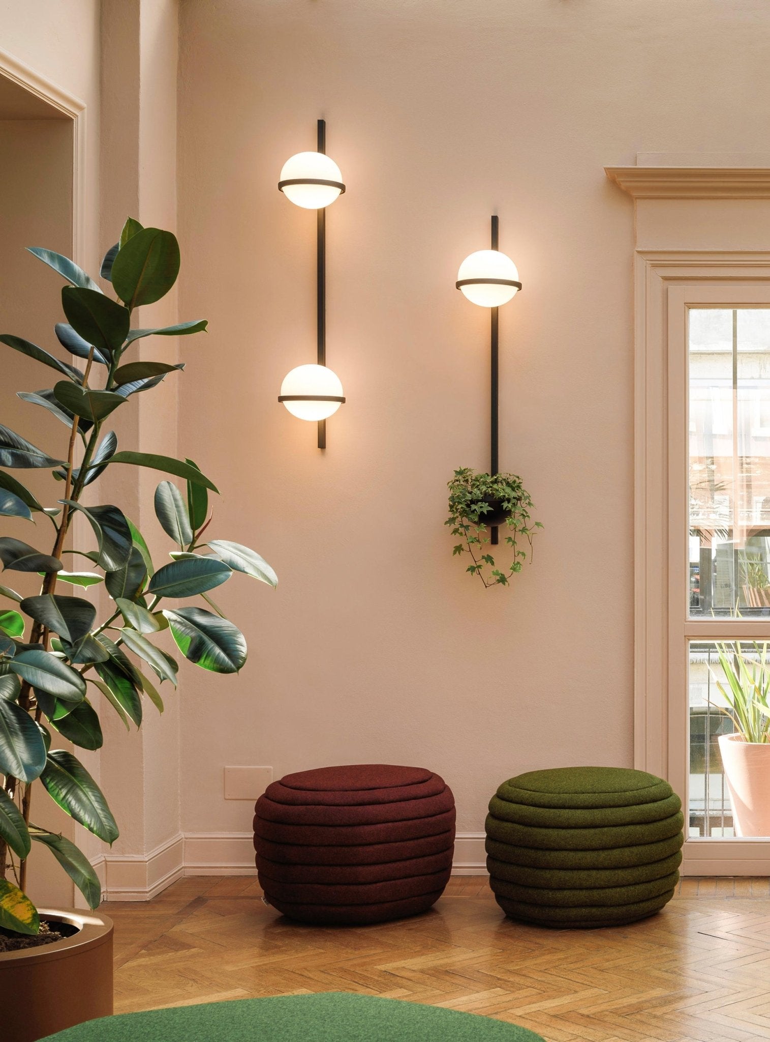 WOW Solstice Outdoor Wall Light