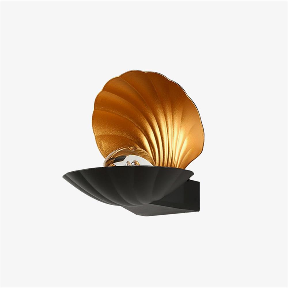 WOW Pearl Clam Wall Light