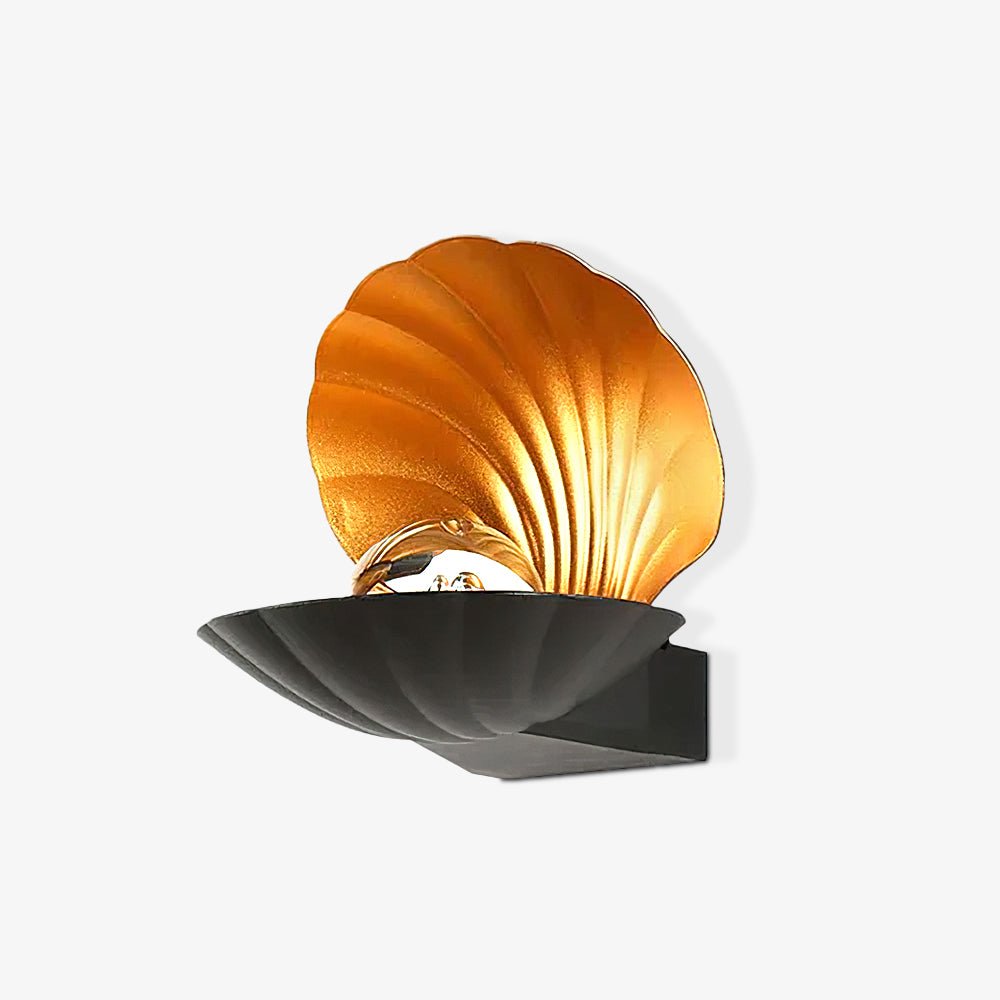 WOW Pearl Clam Wall Light