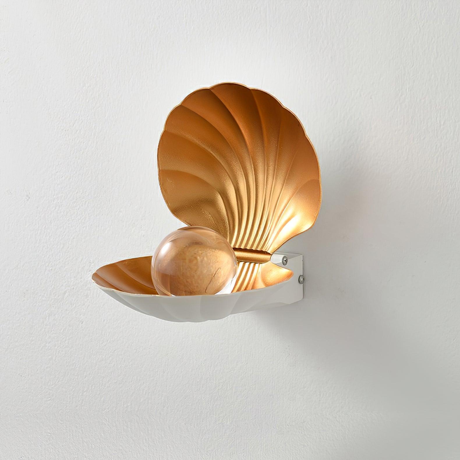 WOW Pearl Clam Wall Light