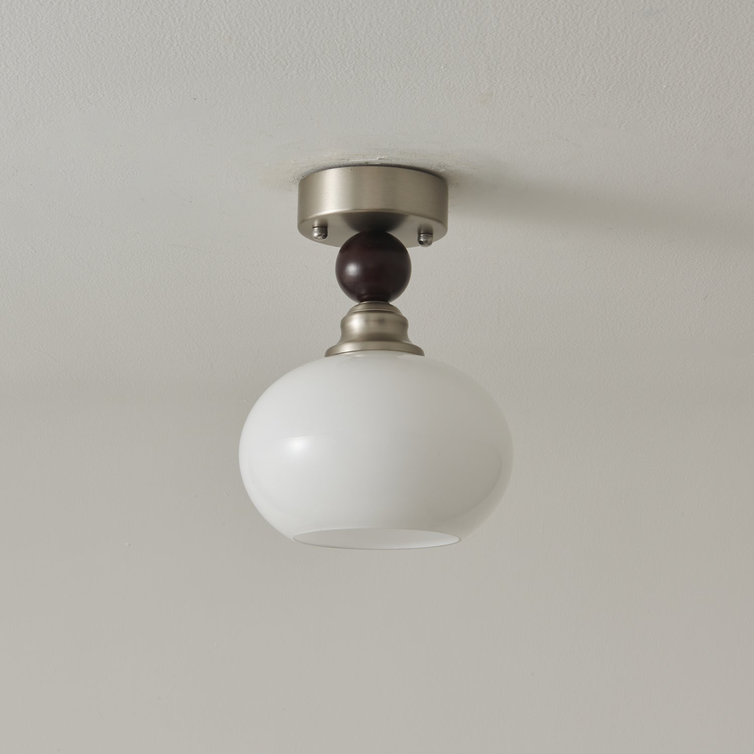 WOW Pearl Sphere Ceiling Lamp