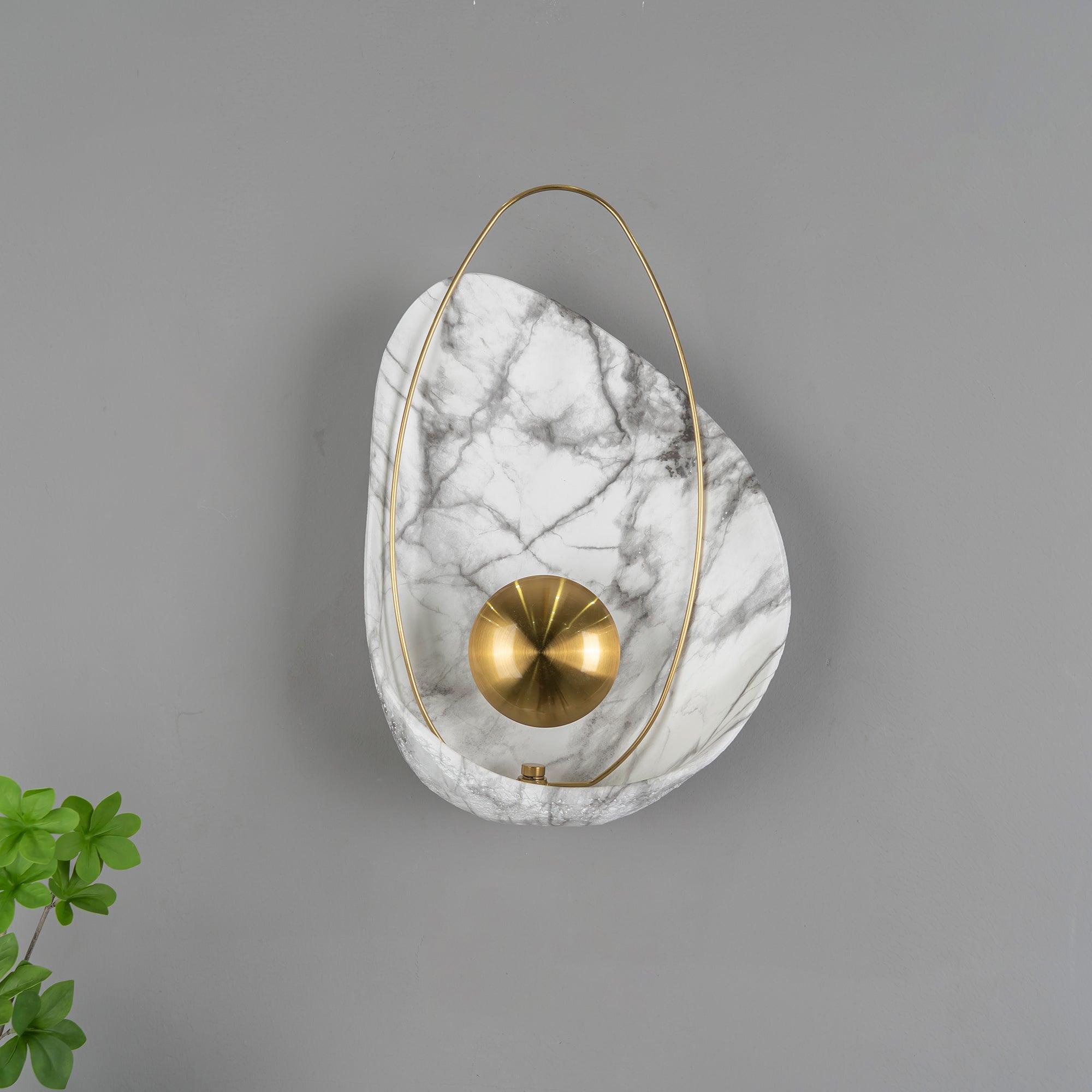 WOW Pearl Wall Lamp