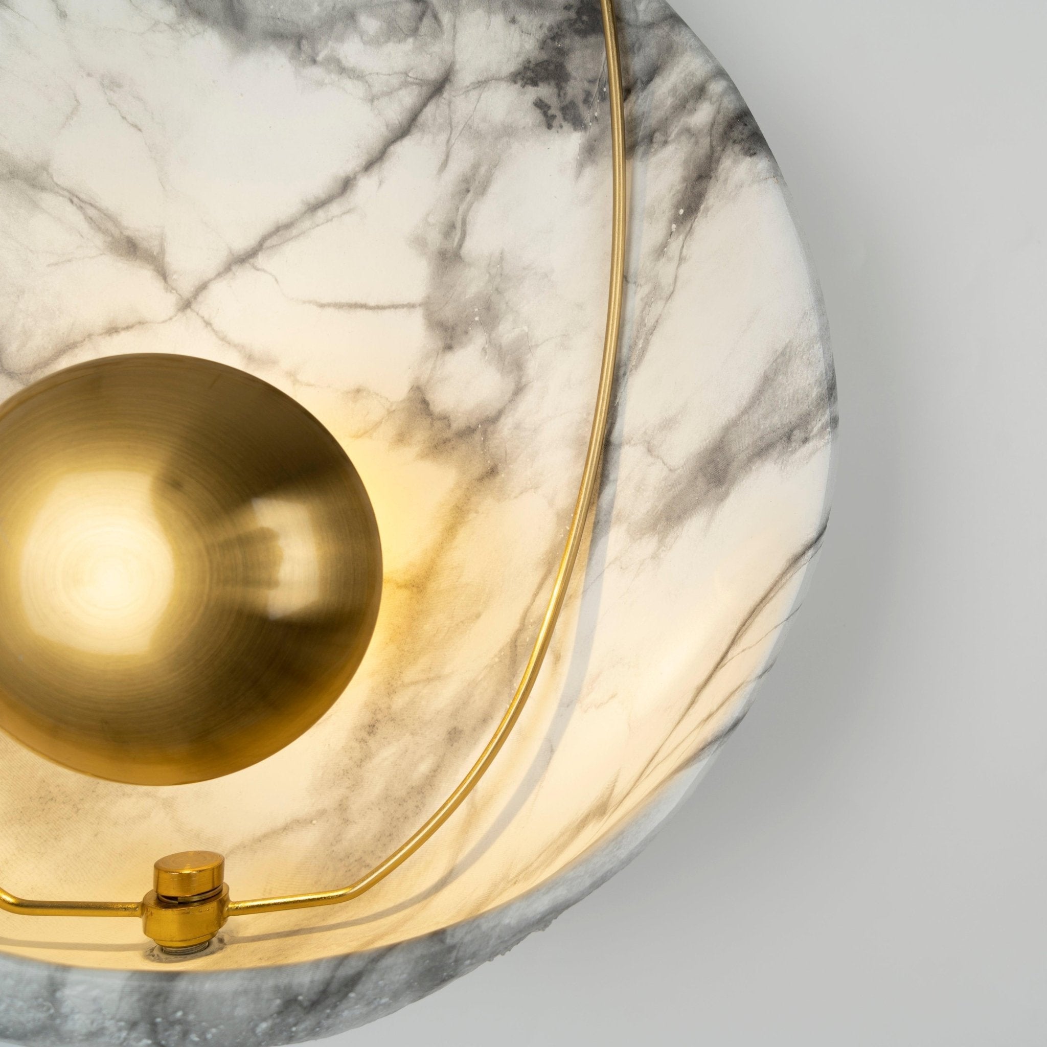 WOW Pearl Wall Lamp