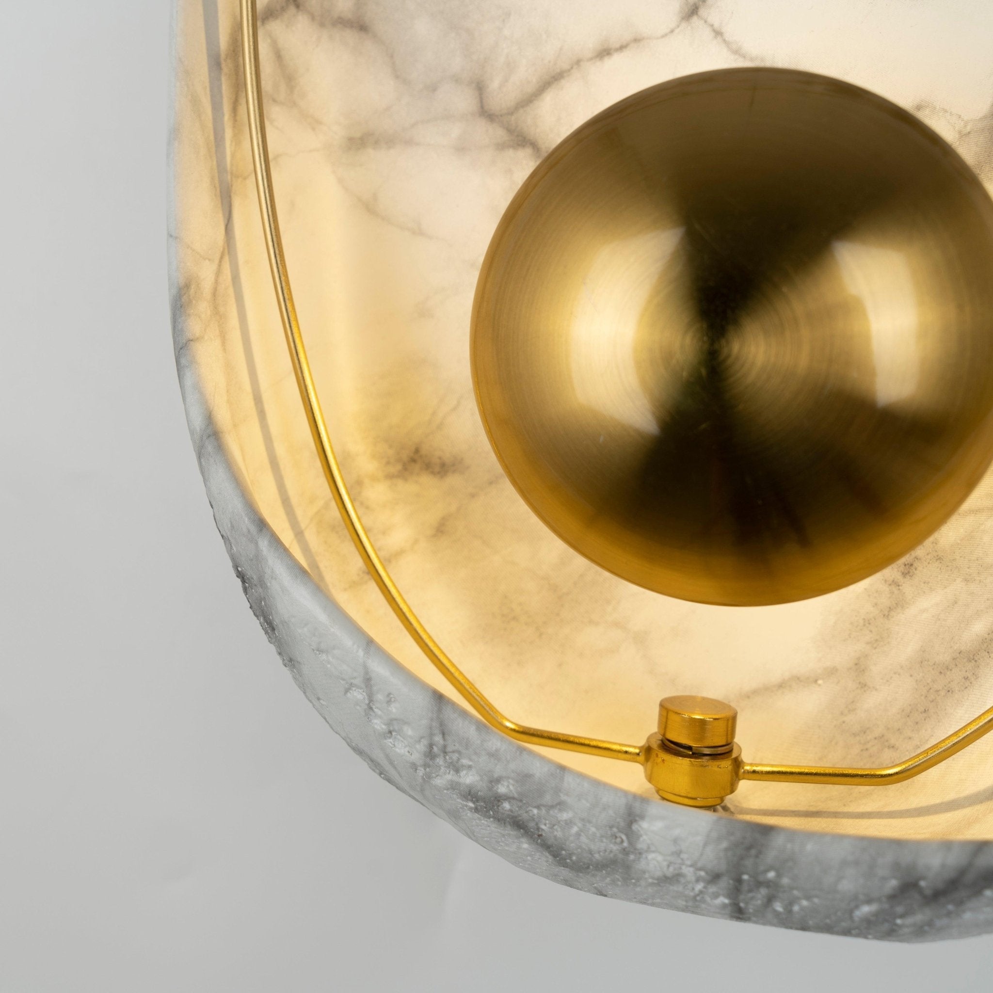 WOW Pearl Wall Lamp