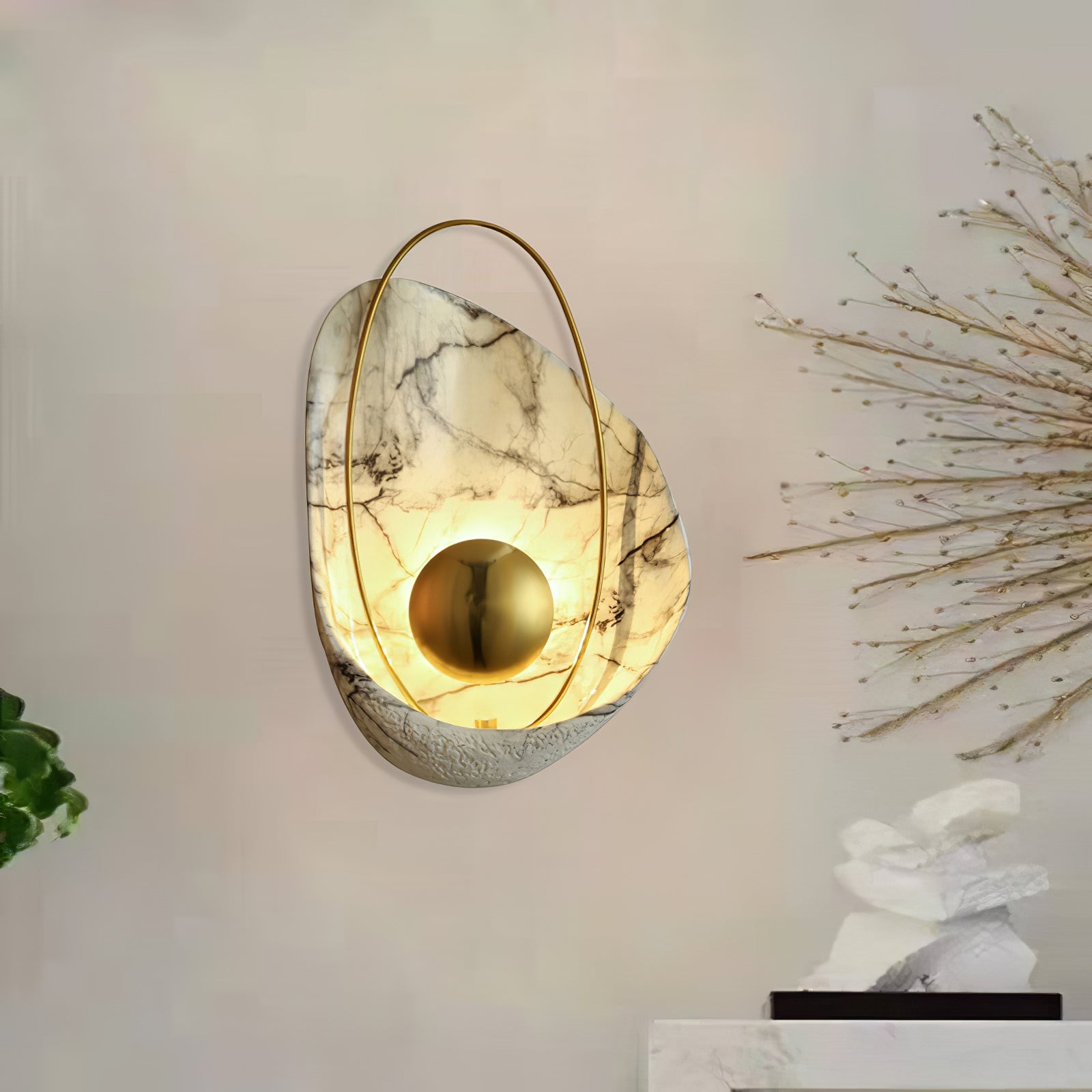 WOW Pearl Wall Lamp