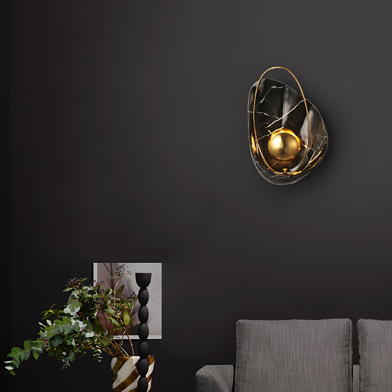 WOW Pearl Wall Lamp