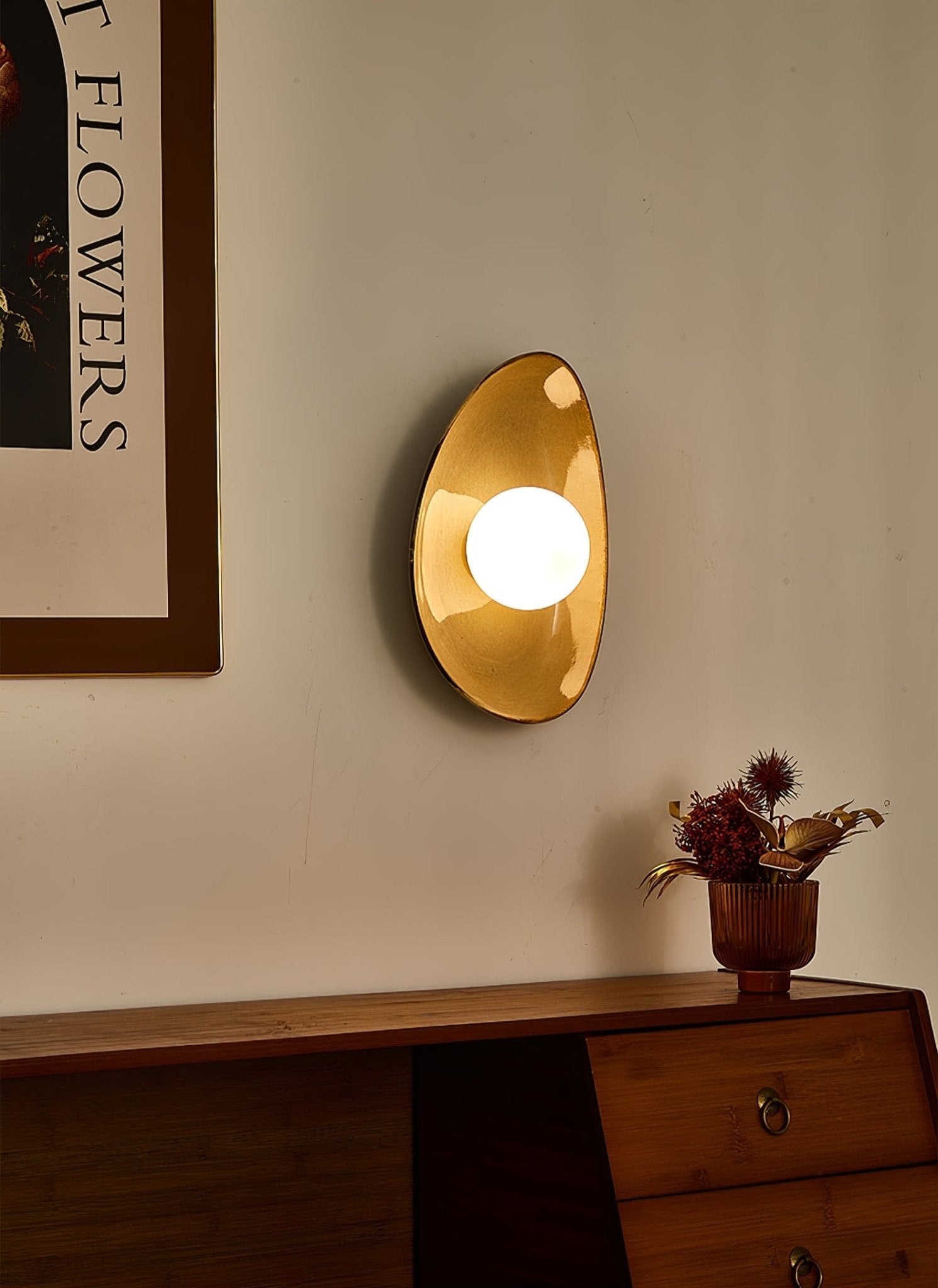 WOW Pebble Disc Wall Light