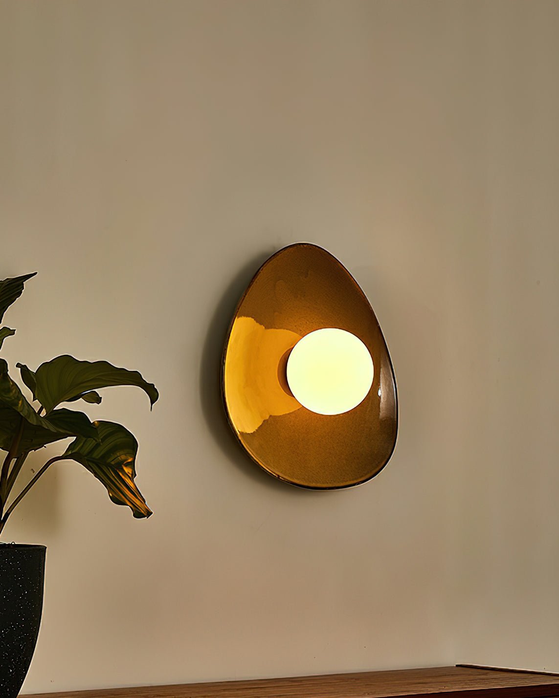 WOW Pebble Disc Wall Light