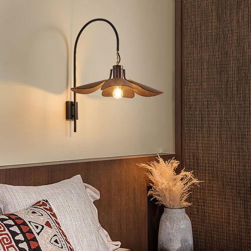 WOW Petal Bloom Wall Lamp