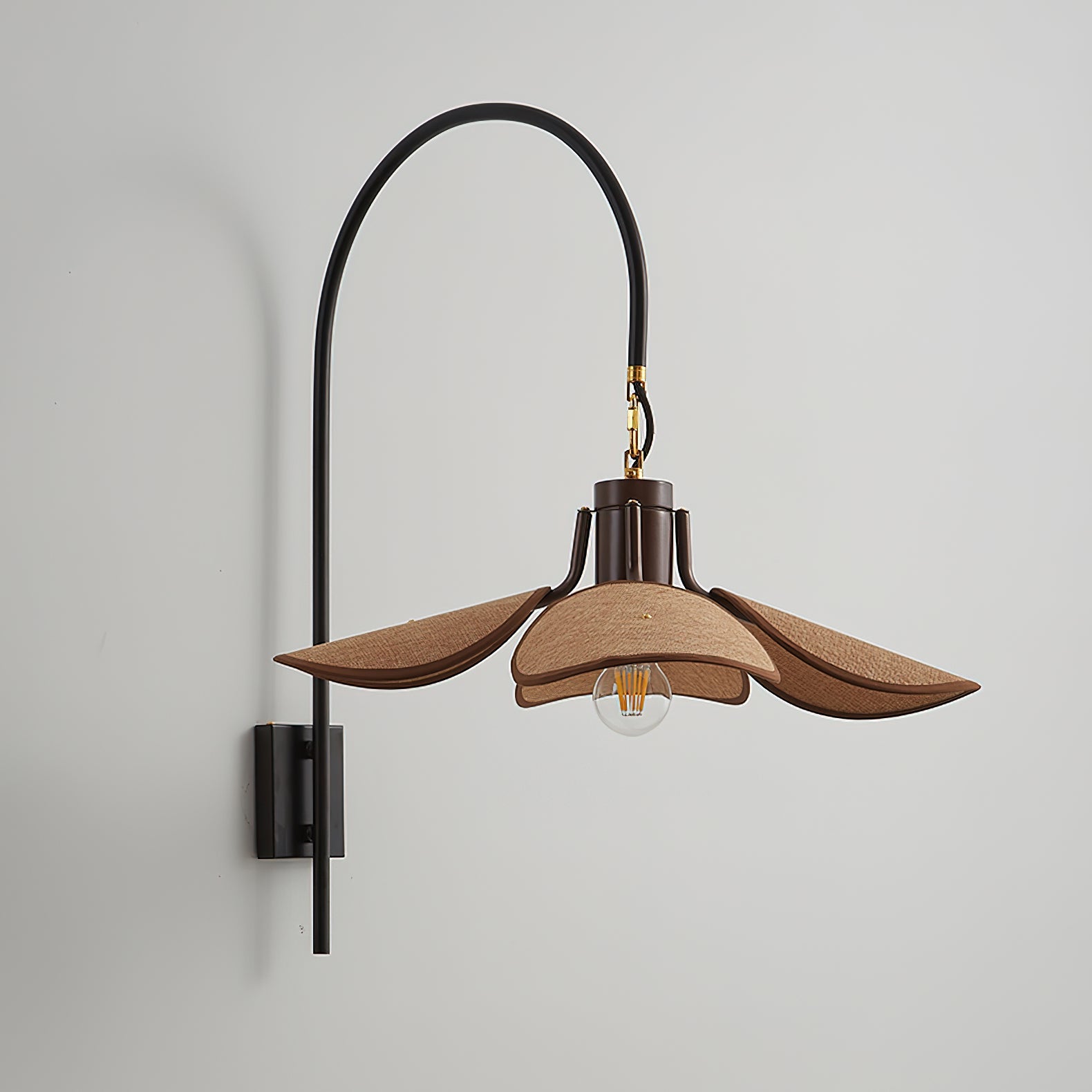 WOW Petal Bloom Wall Lamp