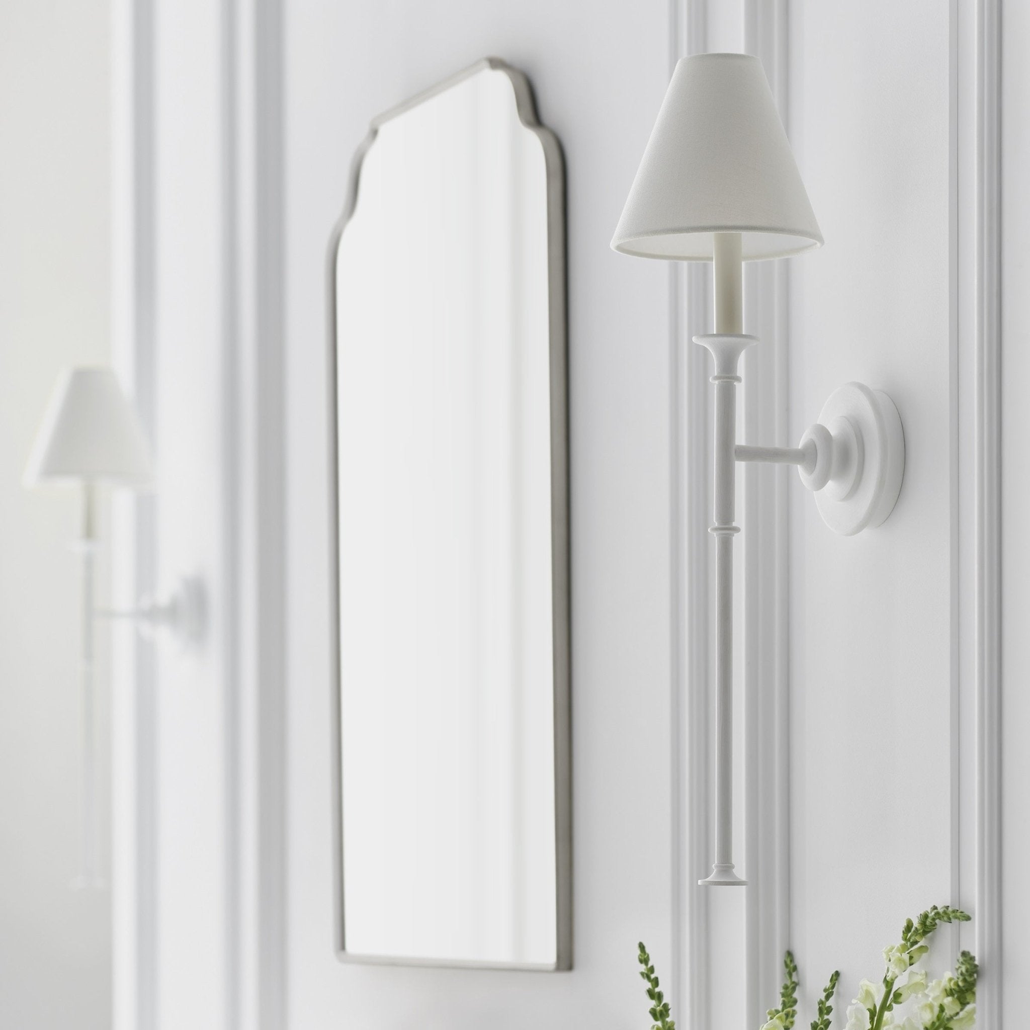 WOW Luella Wall Lamp