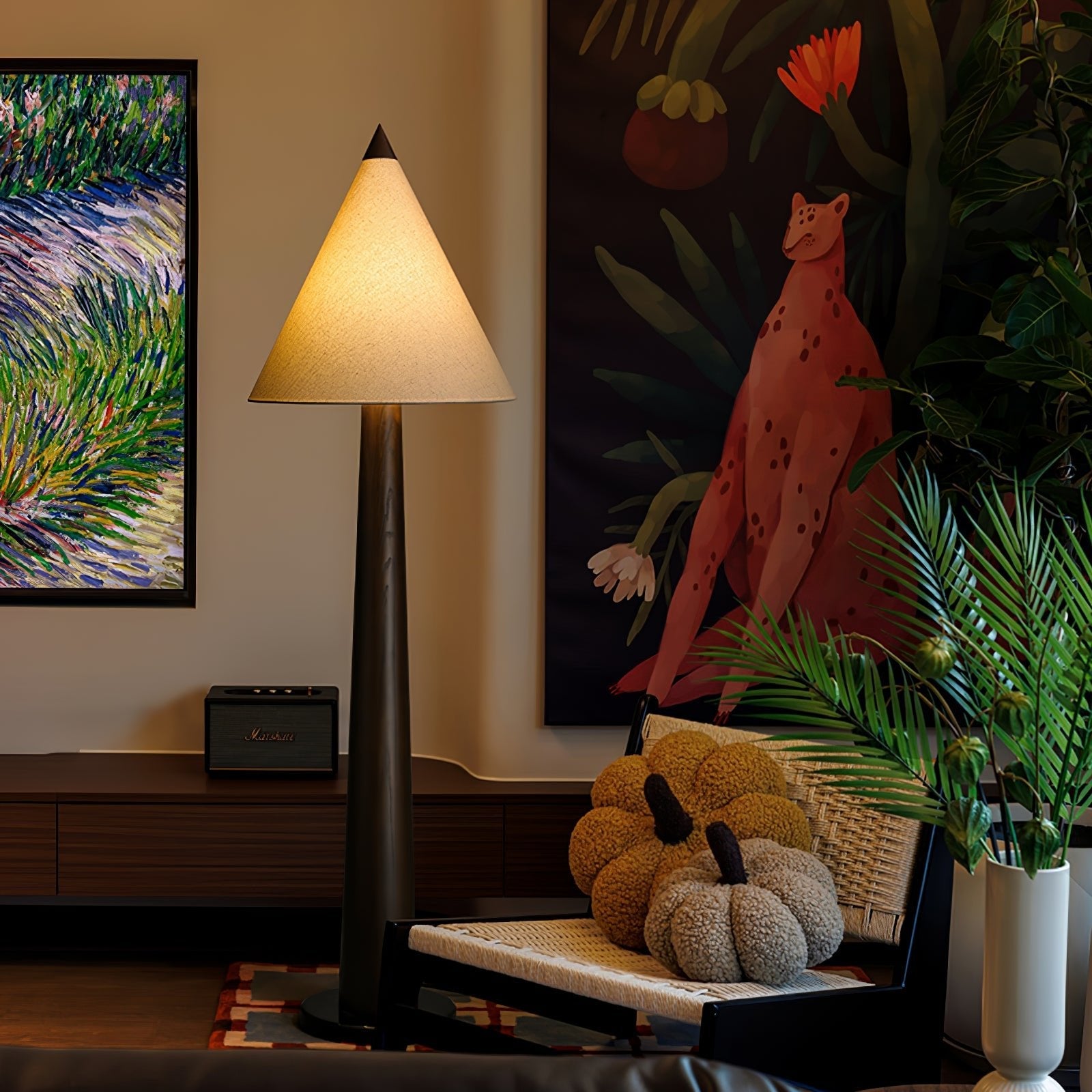 WOW Pinecone Wooden Floor Lamp