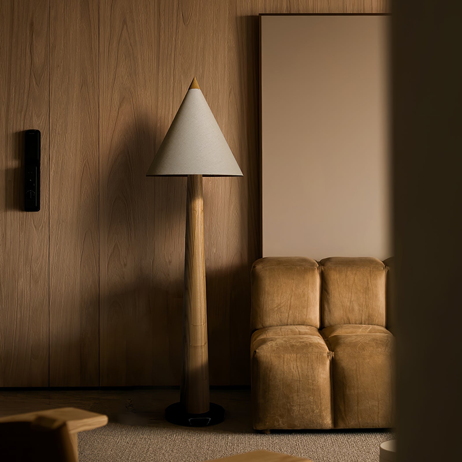 WOW Pinecone Wooden Floor Lamp