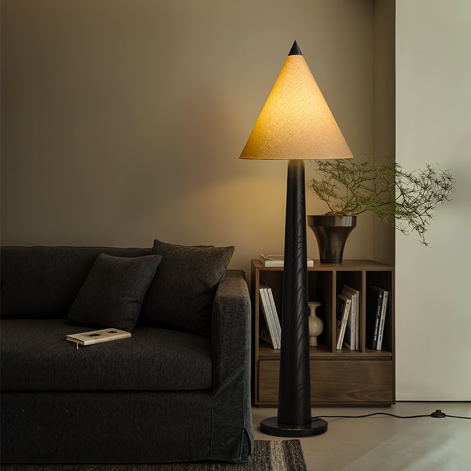 WOW Pinecone Wooden Floor Lamp