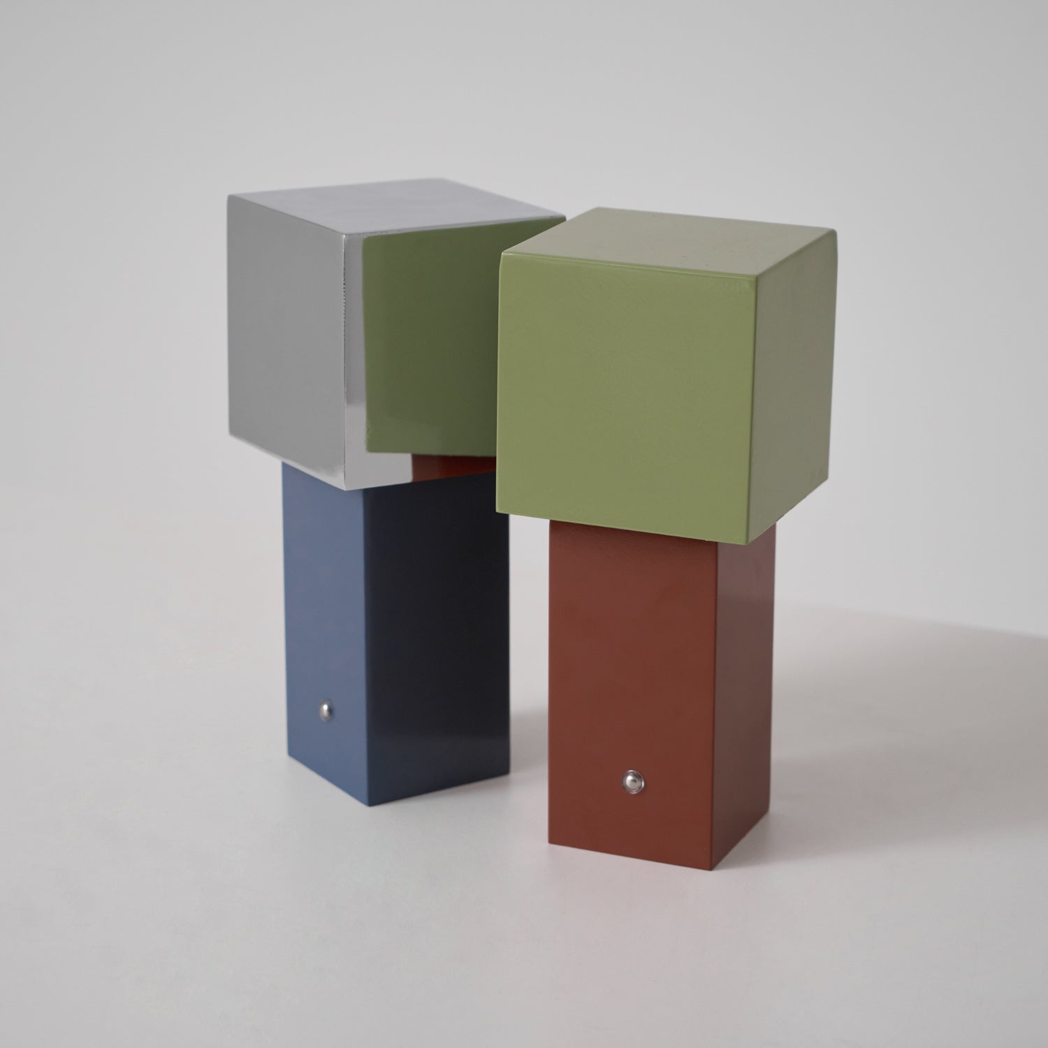 WOW Pivot Portable Table Lamp