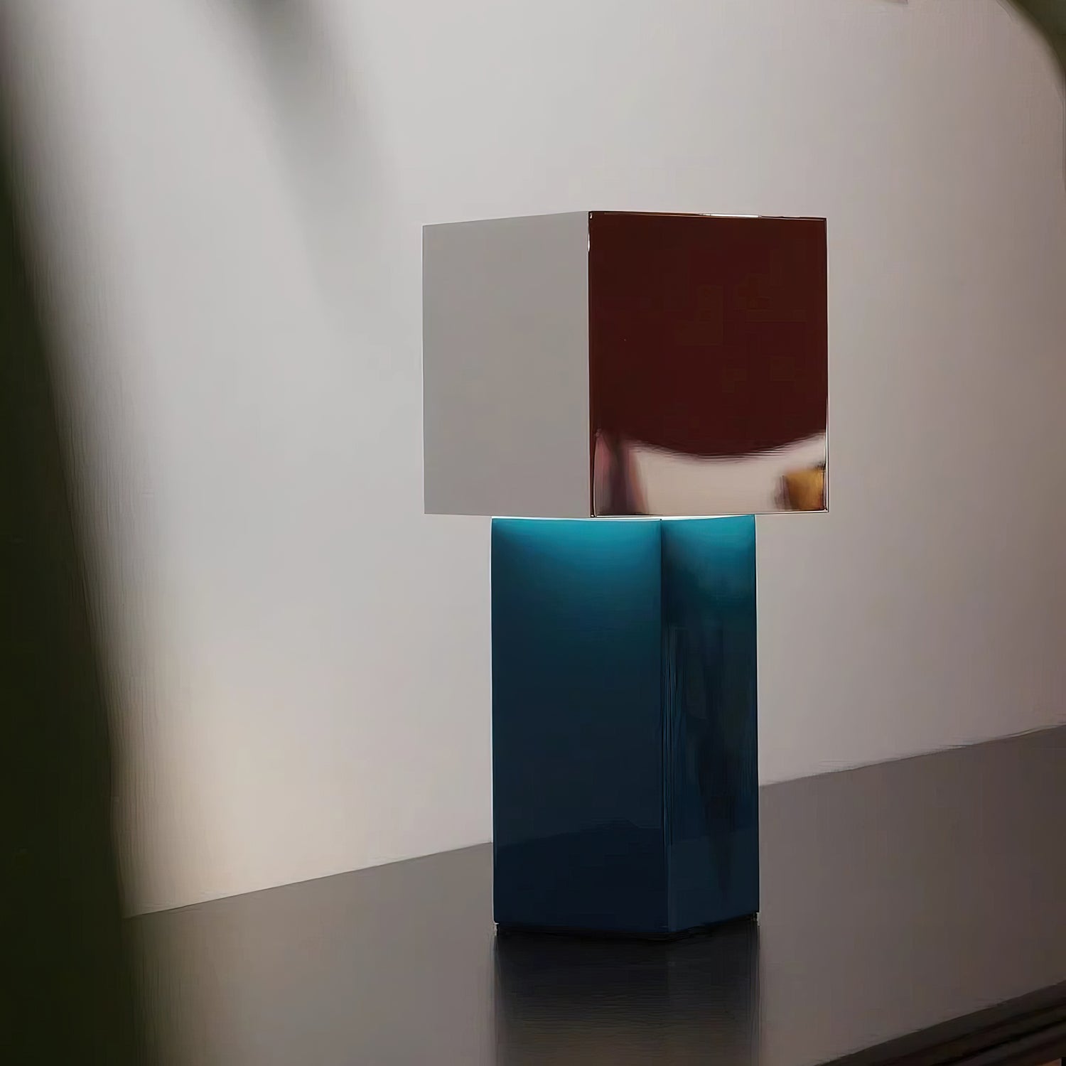 WOW Pivot Portable Table Lamp