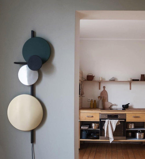 WOW Planet Wall Lamp