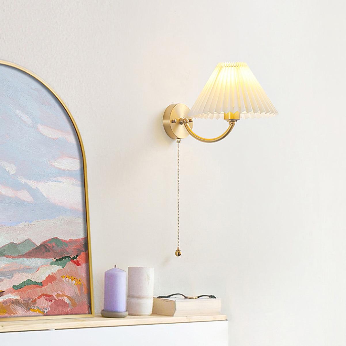 WOW Pleated Wall Lamp