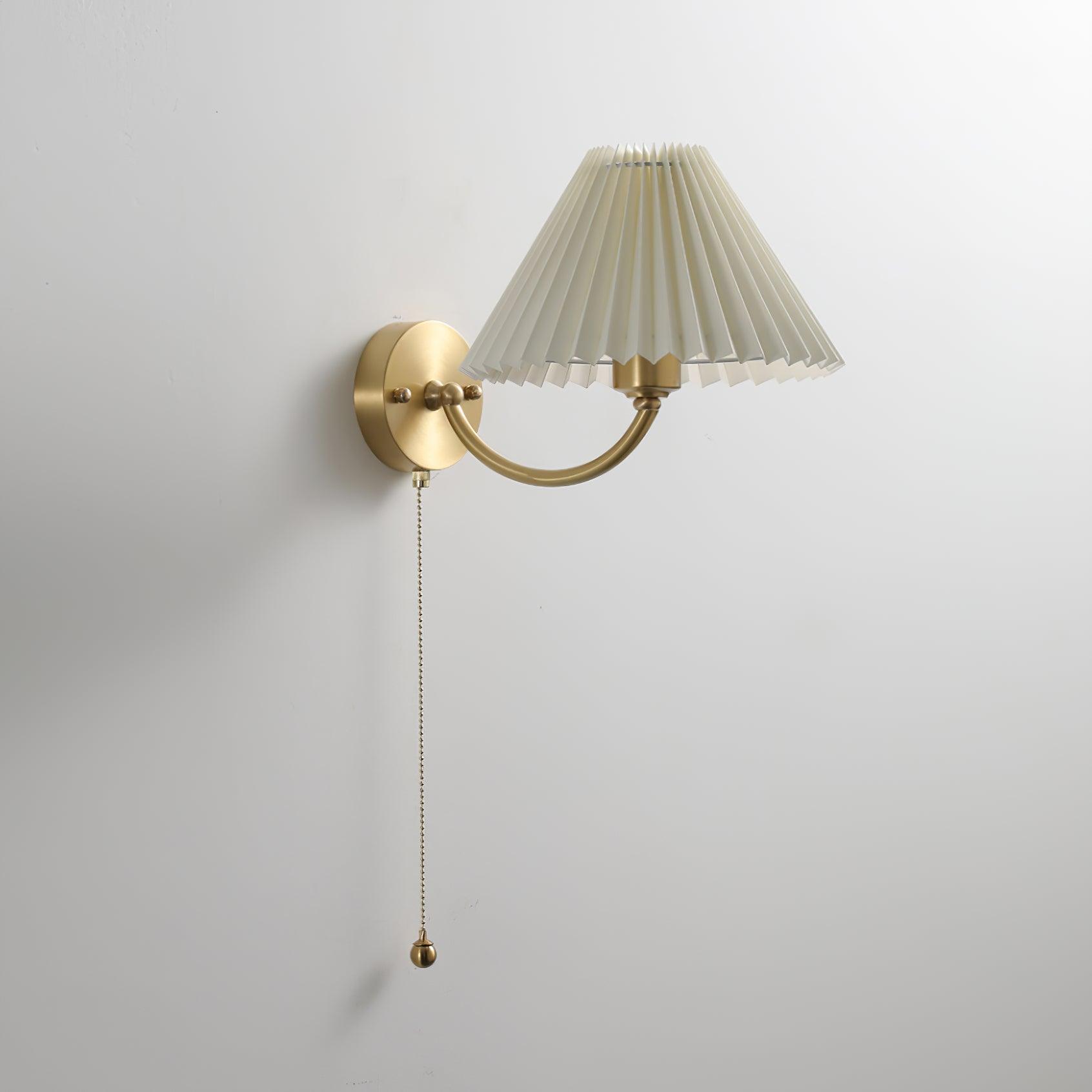 WOW Pleated Wall Lamp