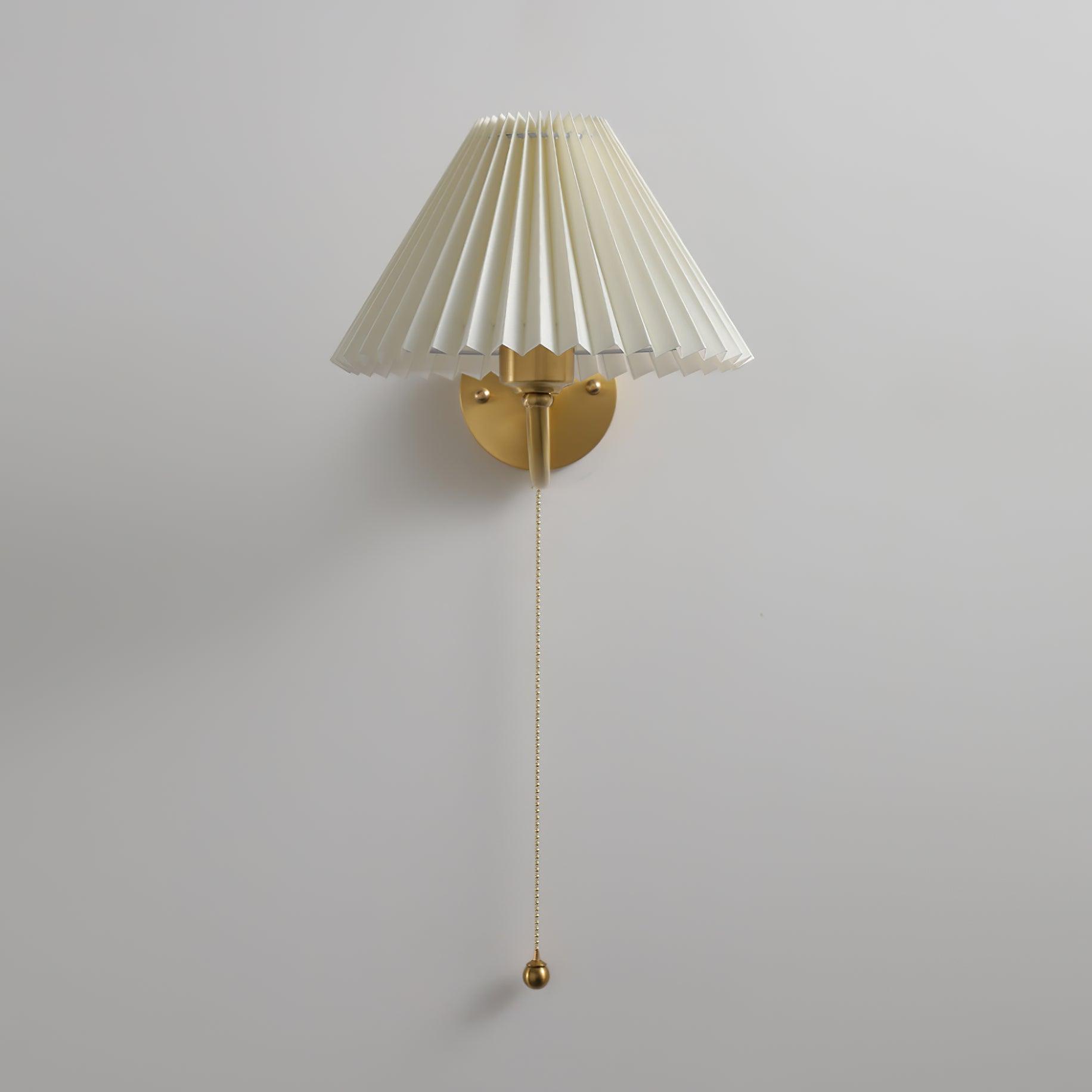 WOW Pleated Wall Lamp