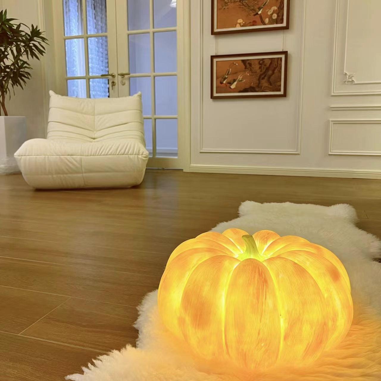 WOW Portable Pumpkin Built-in Battery Table Lamp