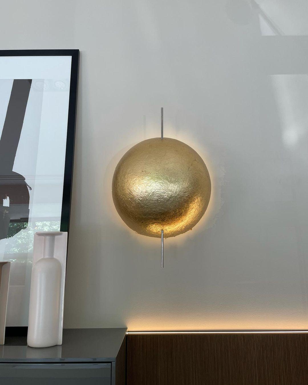 WOW Postkrisi Wall Lamp