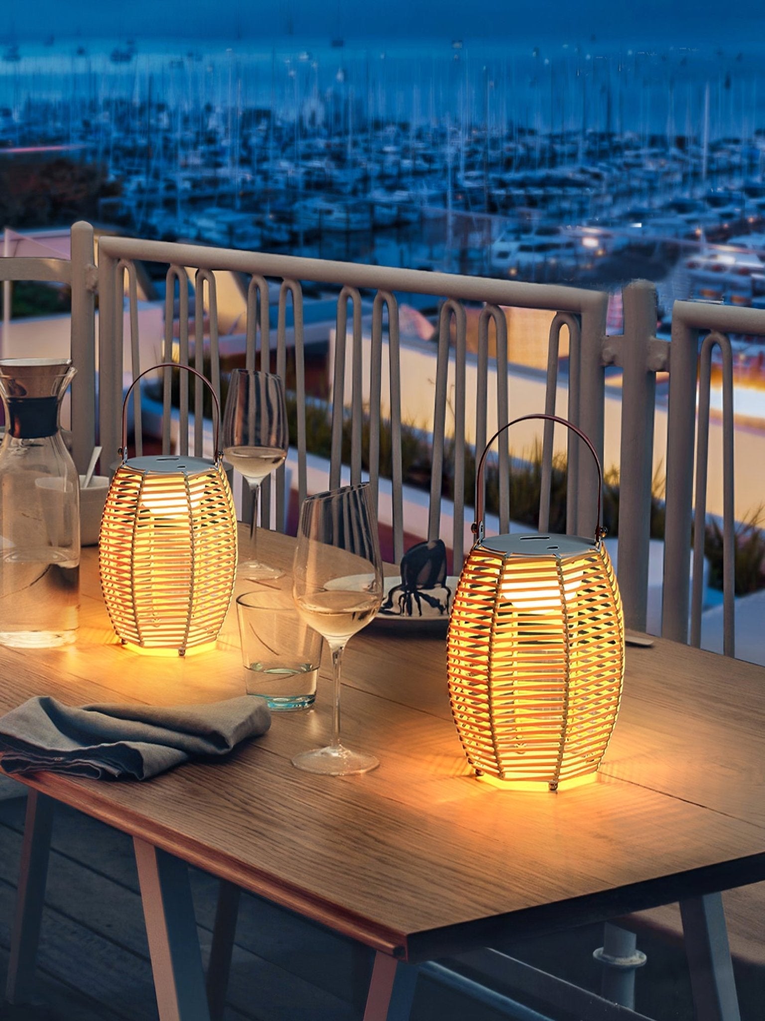 WOW Lantern Built-in Battery Table Lamp
