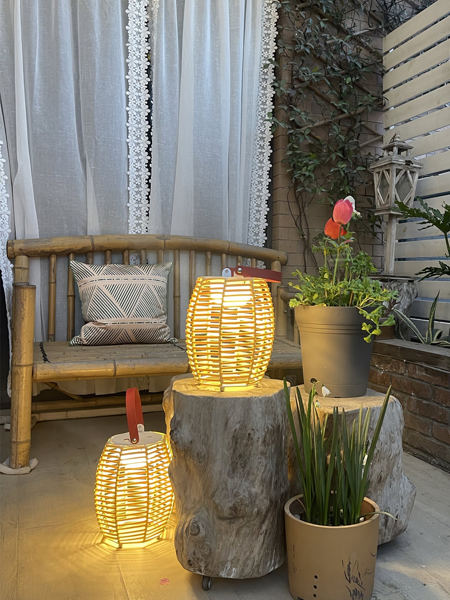 WOW Lantern Built-in Battery Table Lamp