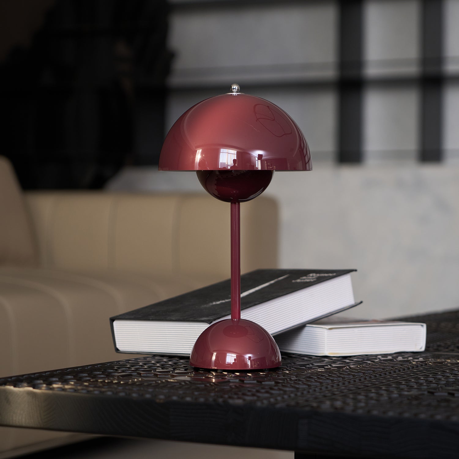 Rechargeable LED small desk lamp