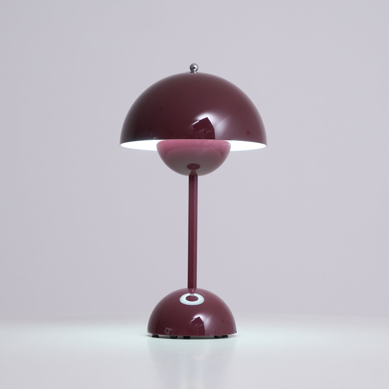 Rechargeable LED small desk lamp